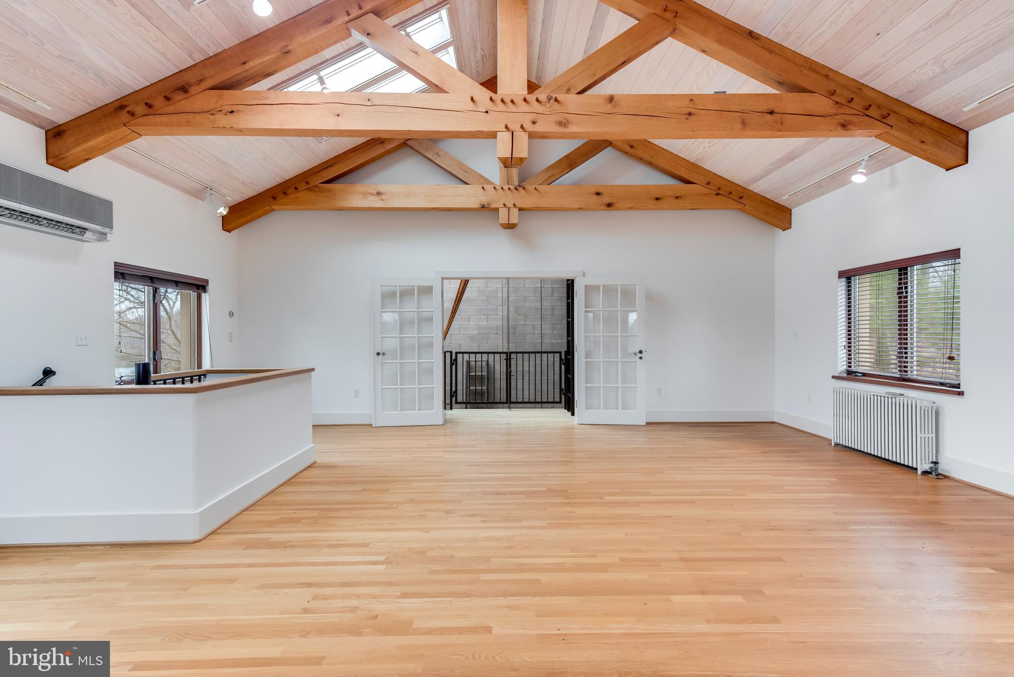 HARNESS CREEK - Residential