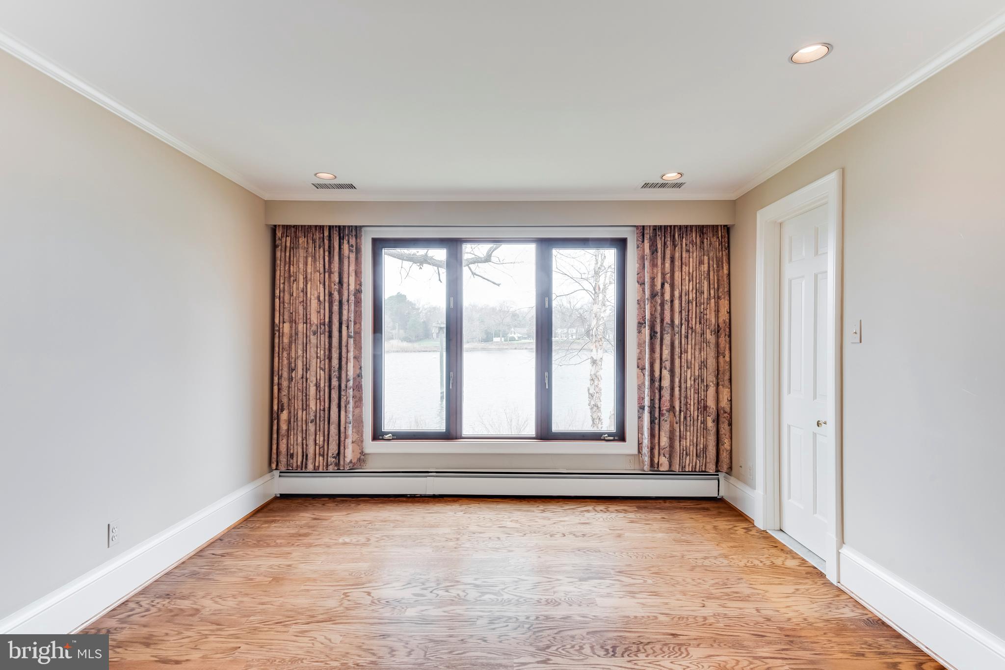 HARNESS CREEK - Residential