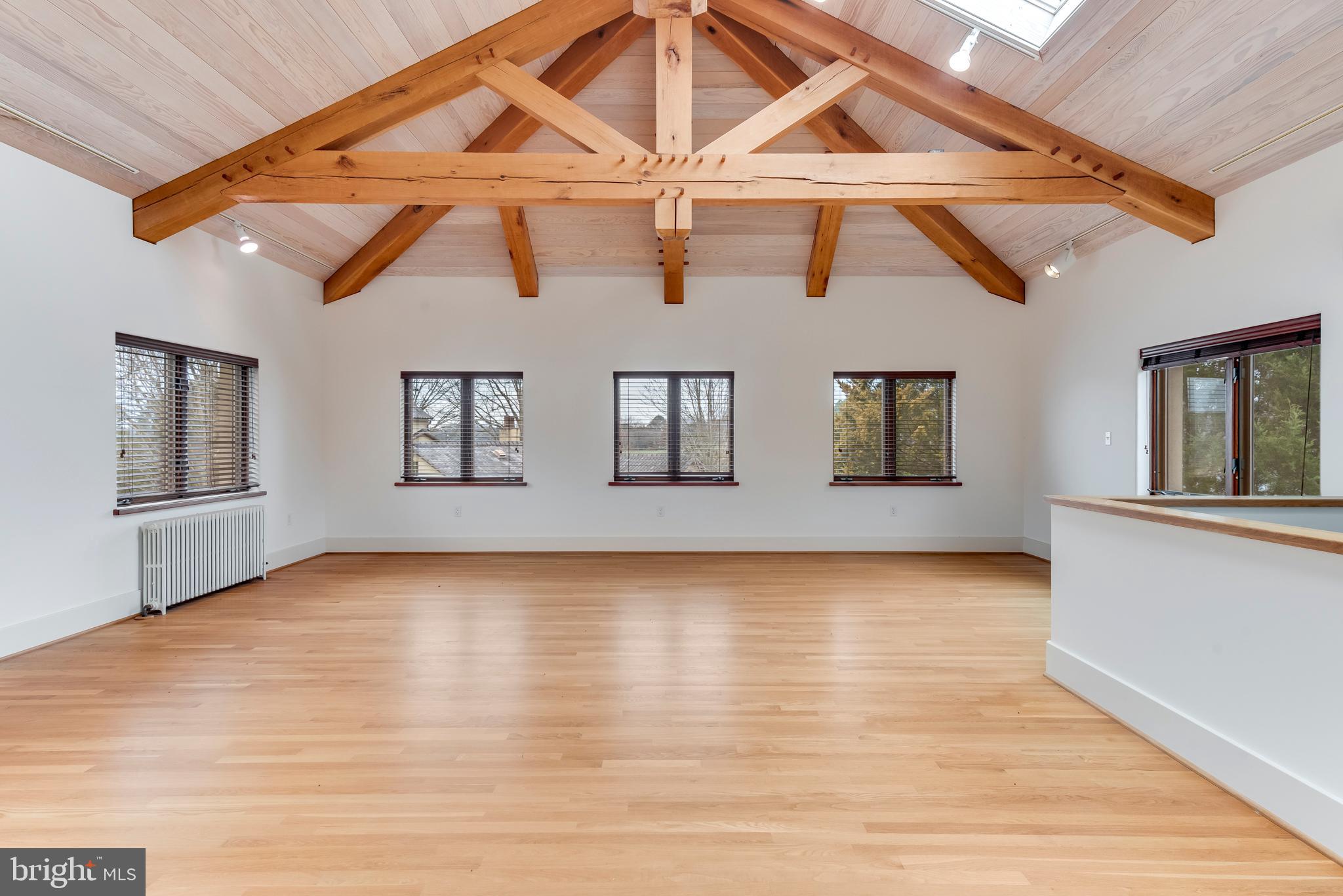 HARNESS CREEK - Residential