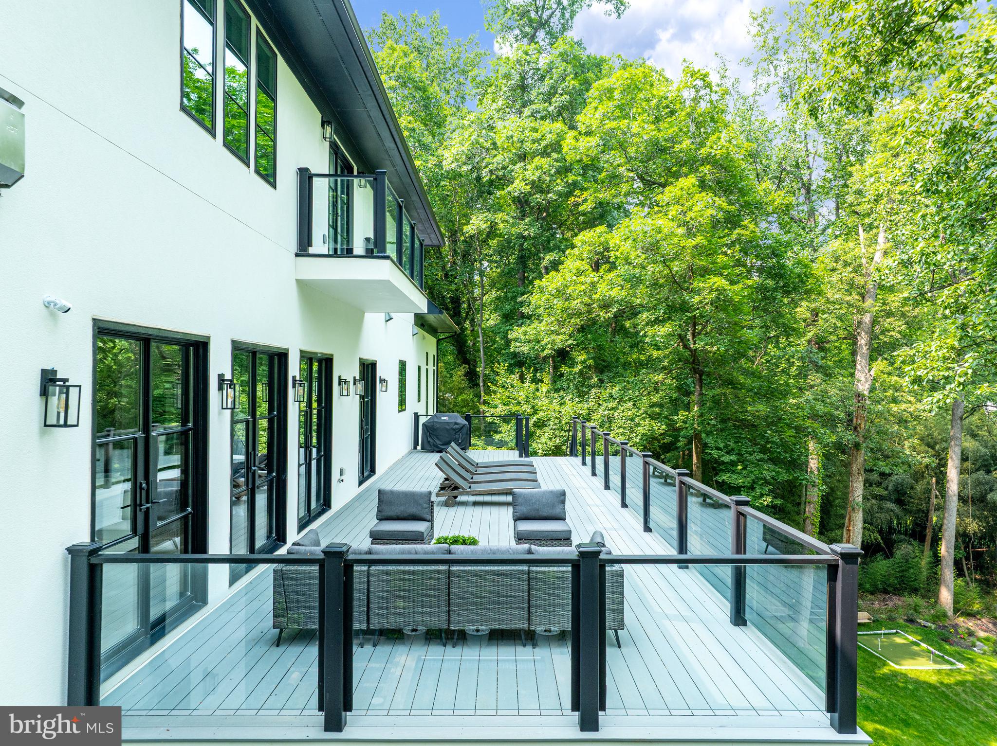 LANGLEY FOREST - Residential