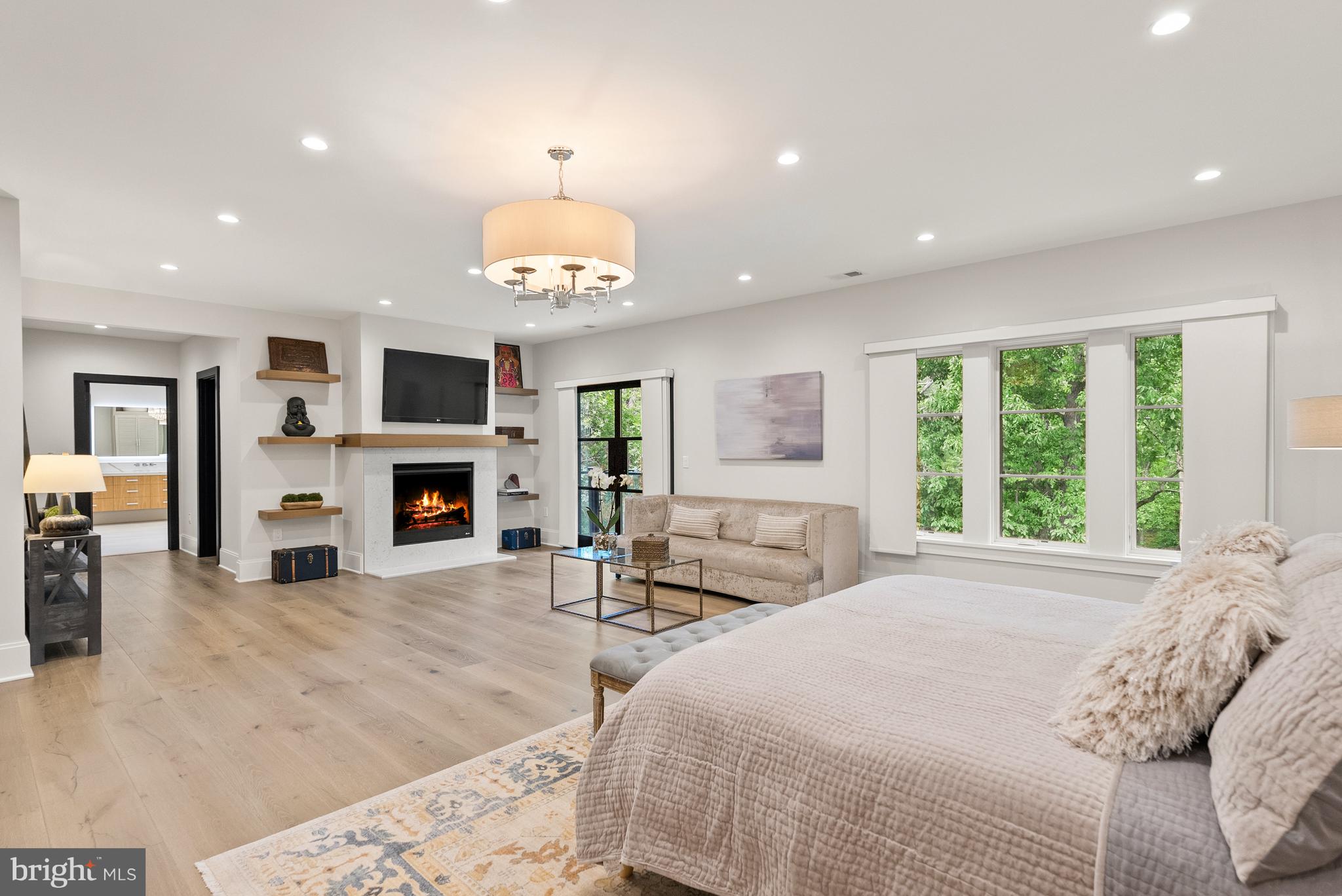 LANGLEY FOREST - Residential