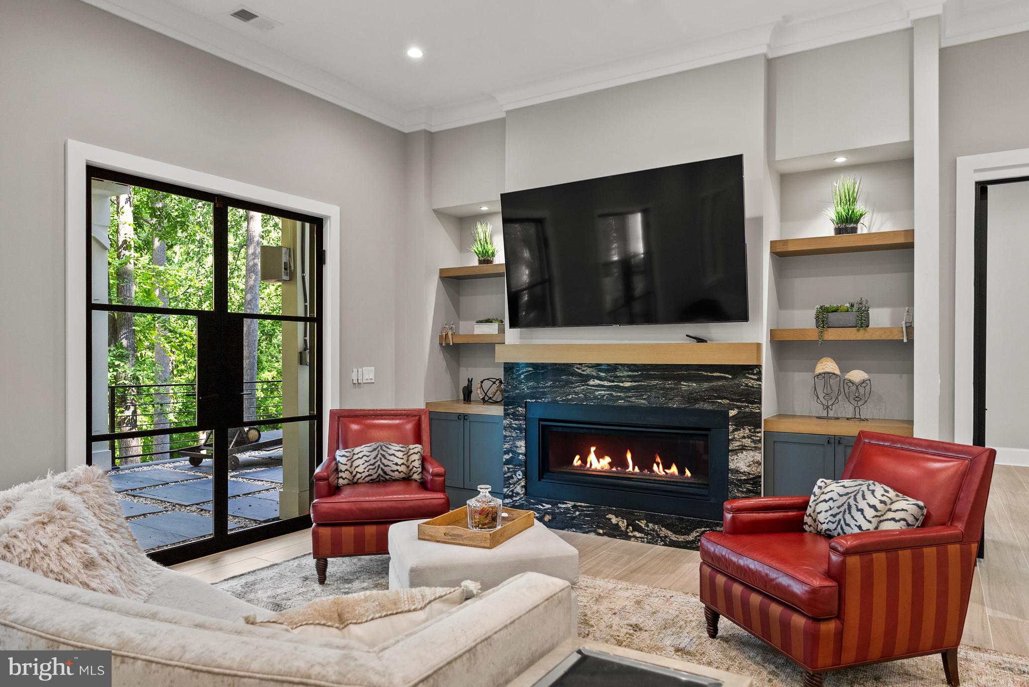 LANGLEY FOREST - Residential