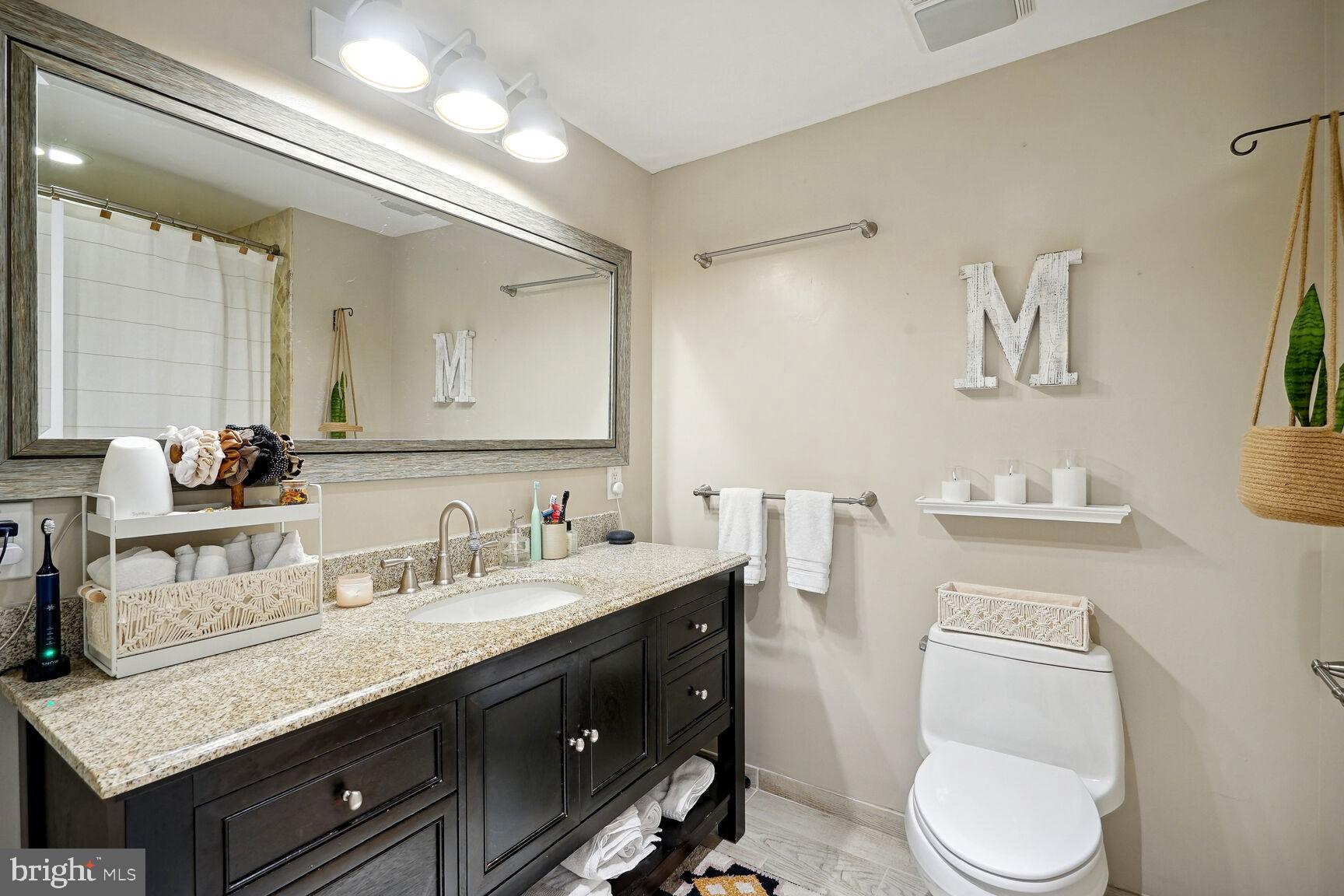 BELLA VISTA CONDOMINIUM - Residential