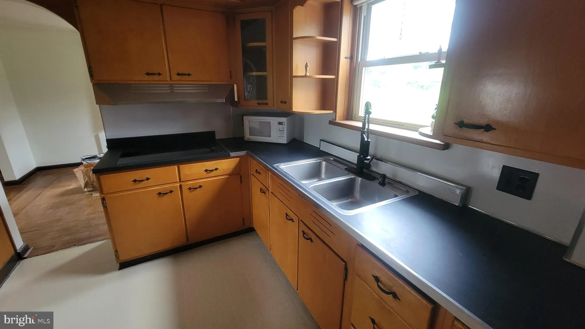 Conshohocken, Pennsylvania 19428, United States, 4 Bedrooms Bedrooms, ,2 BathroomsBathrooms,Residential,Active,137337