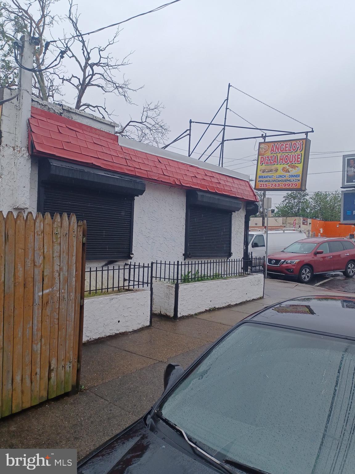 JUNIATA - Commercial Sale