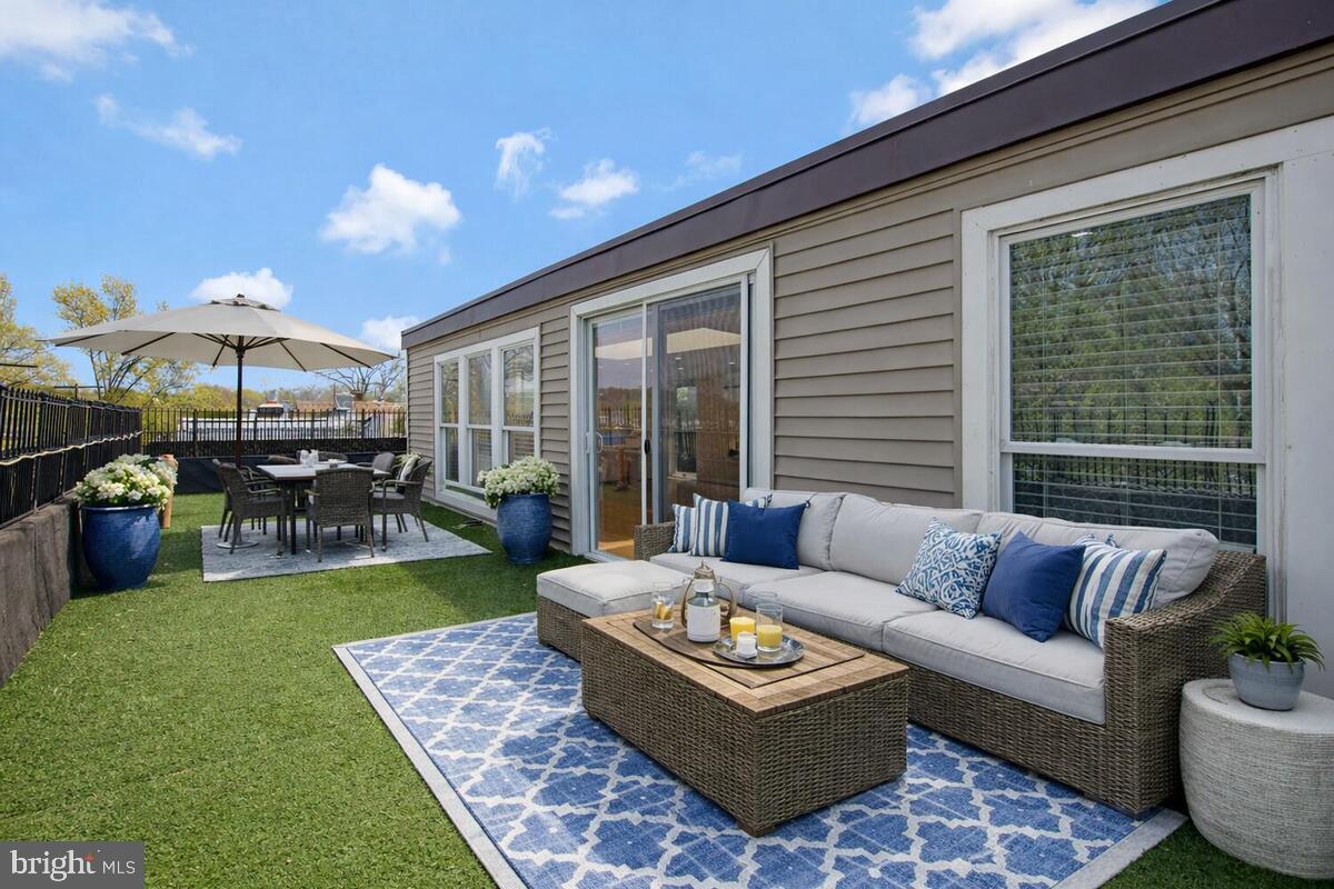 1801 OTIS STREET NE 1