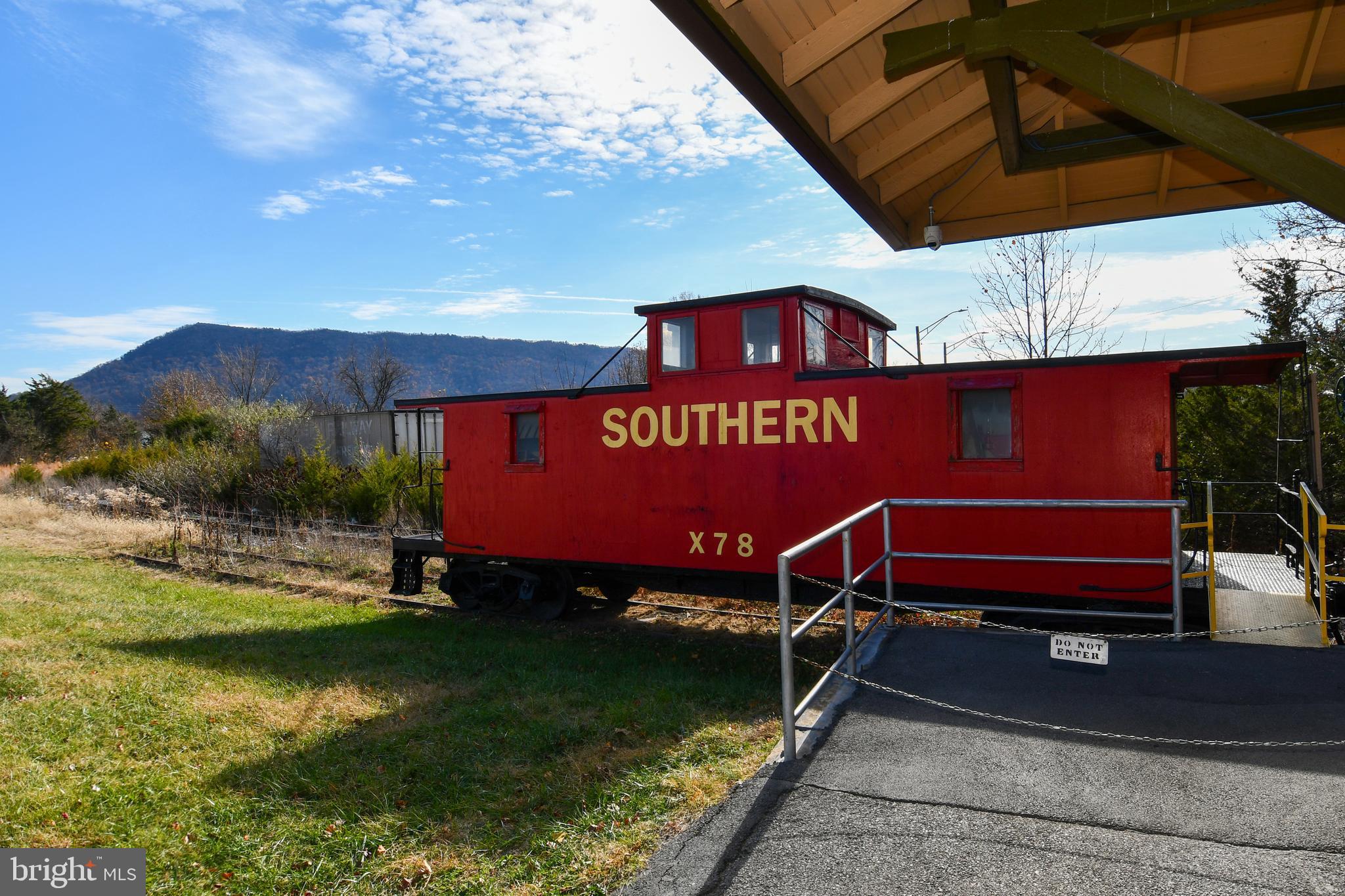 STRASBURG - Residential