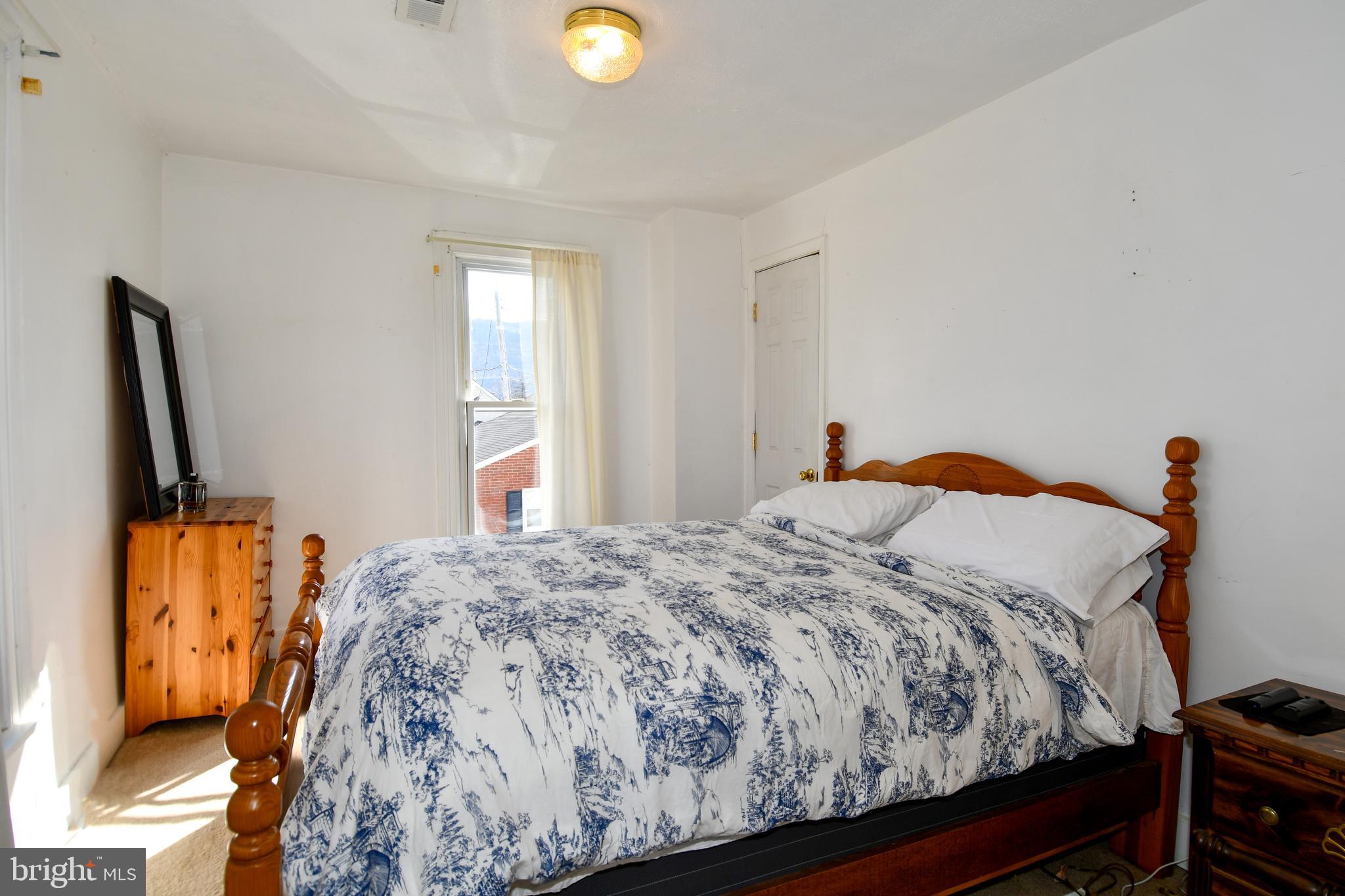 STRASBURG - Residential