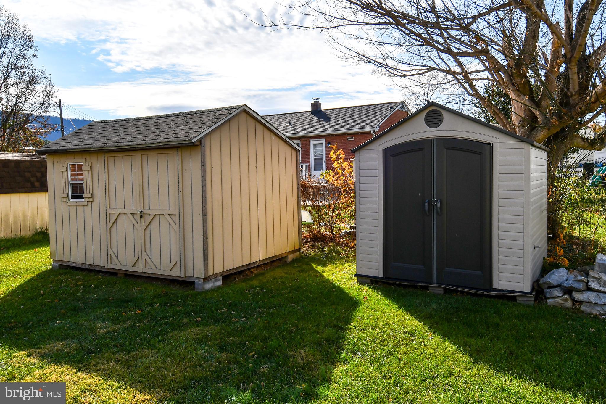 STRASBURG - Residential