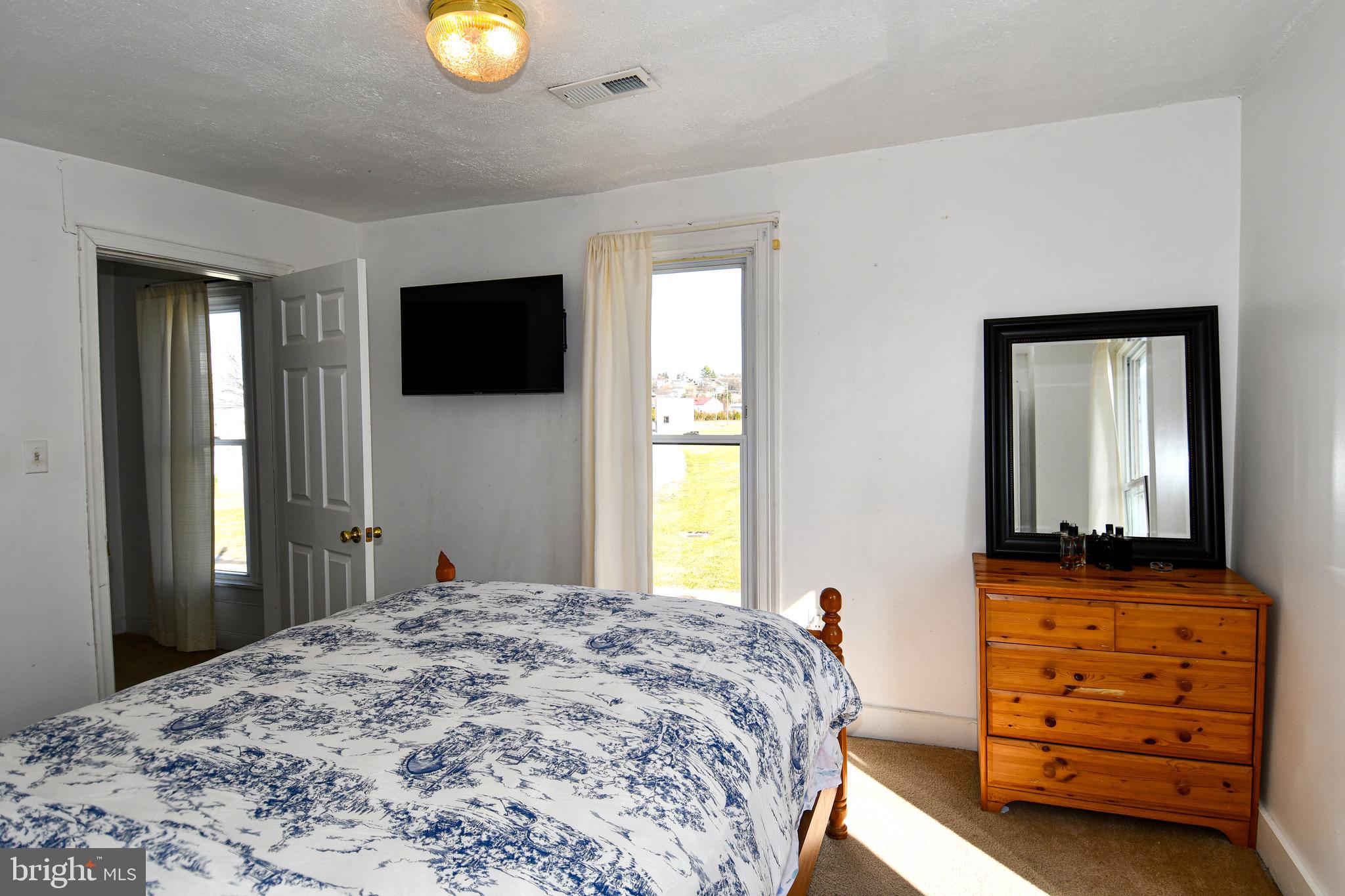 STRASBURG - Residential