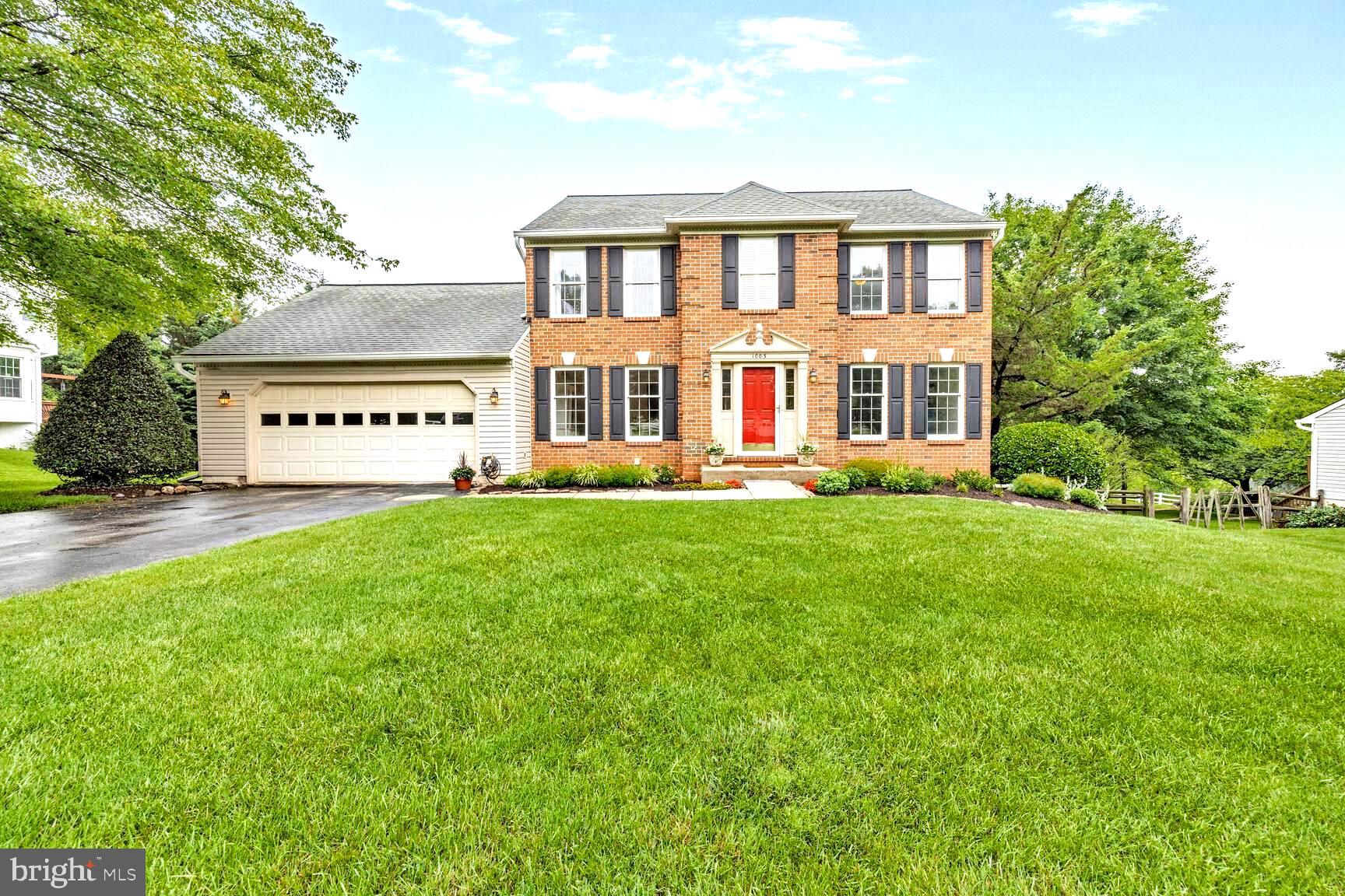 1003 MEADOWGREEN
