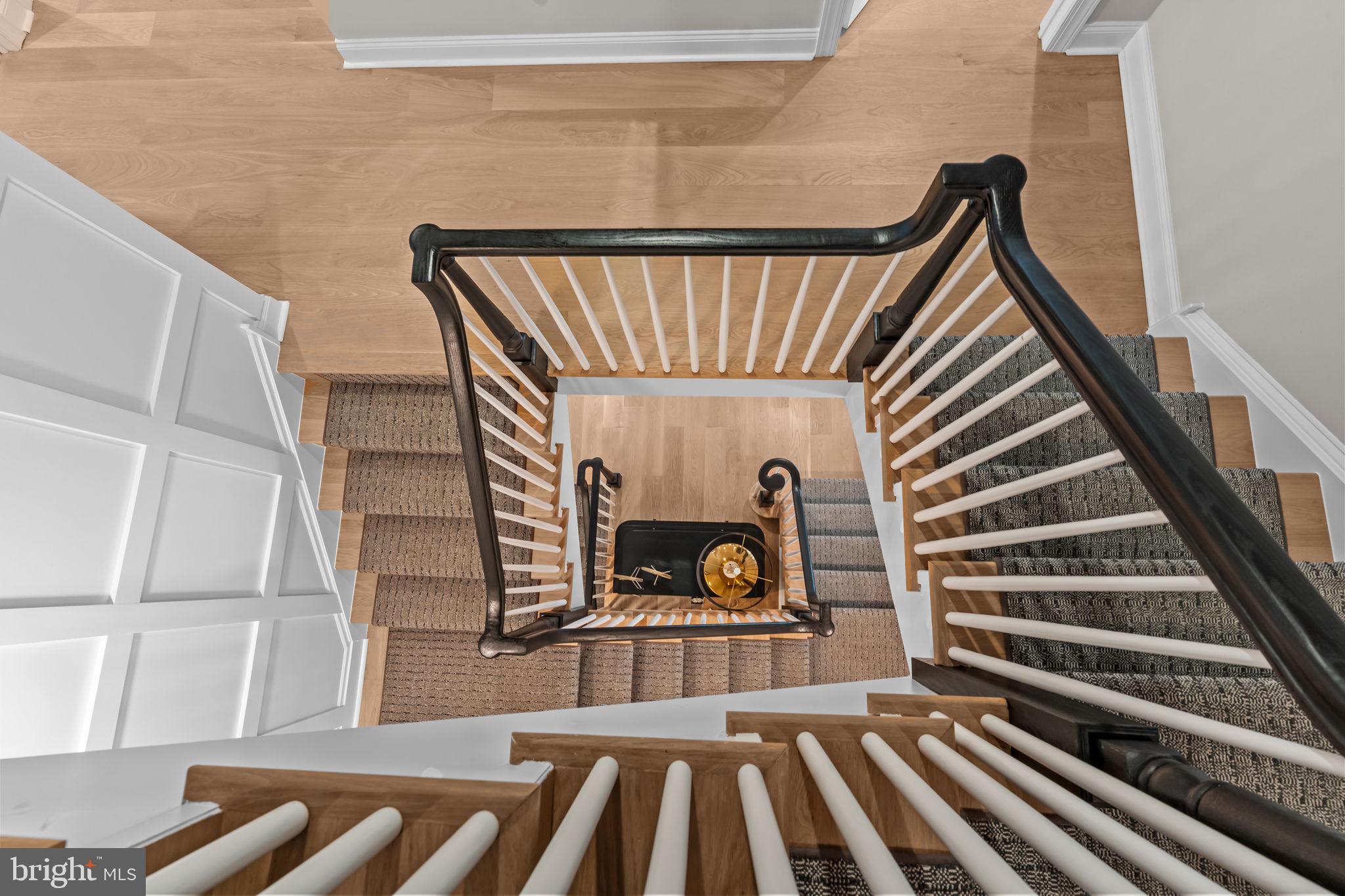 NEWTOWN WALK - Residential