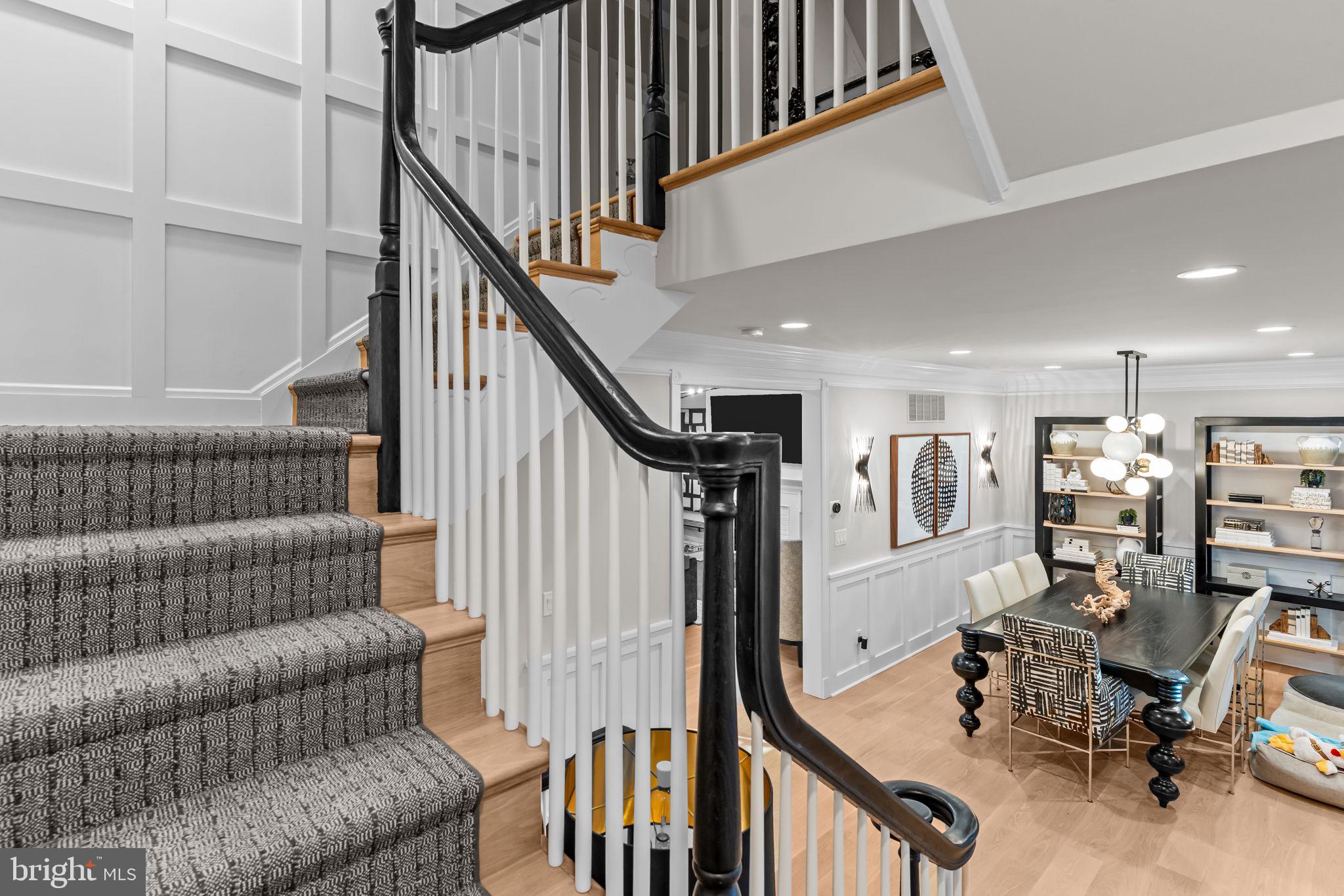 NEWTOWN WALK - Residential