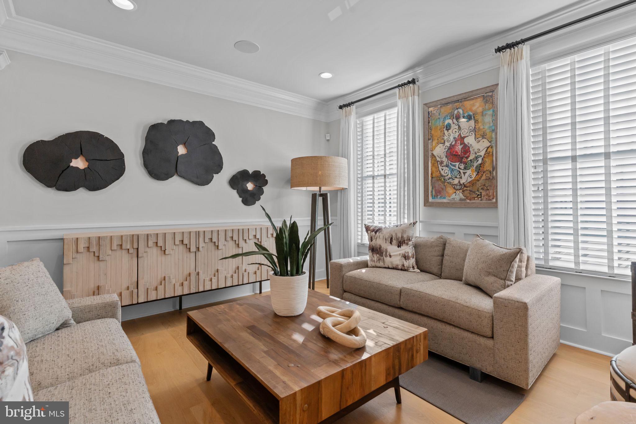 NEWTOWN WALK - Residential