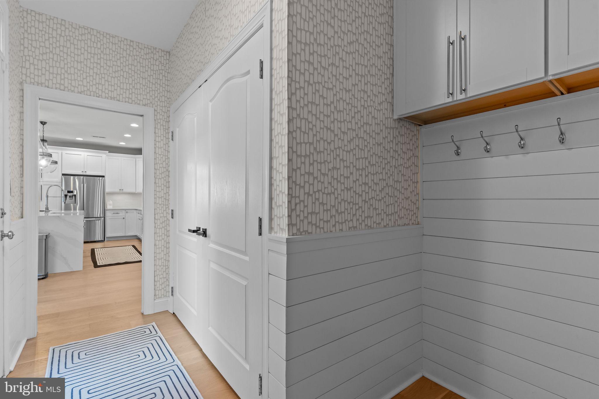 NEWTOWN WALK - Residential