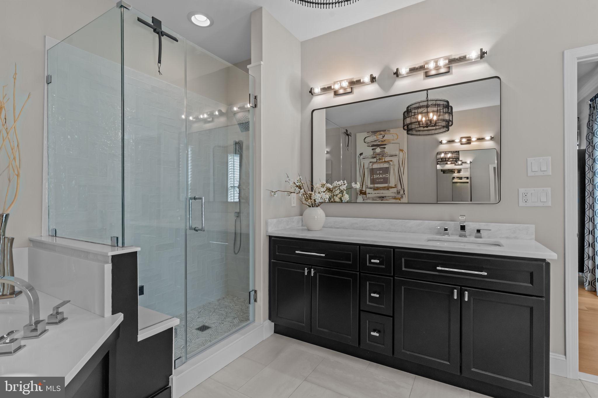 NEWTOWN WALK - Residential