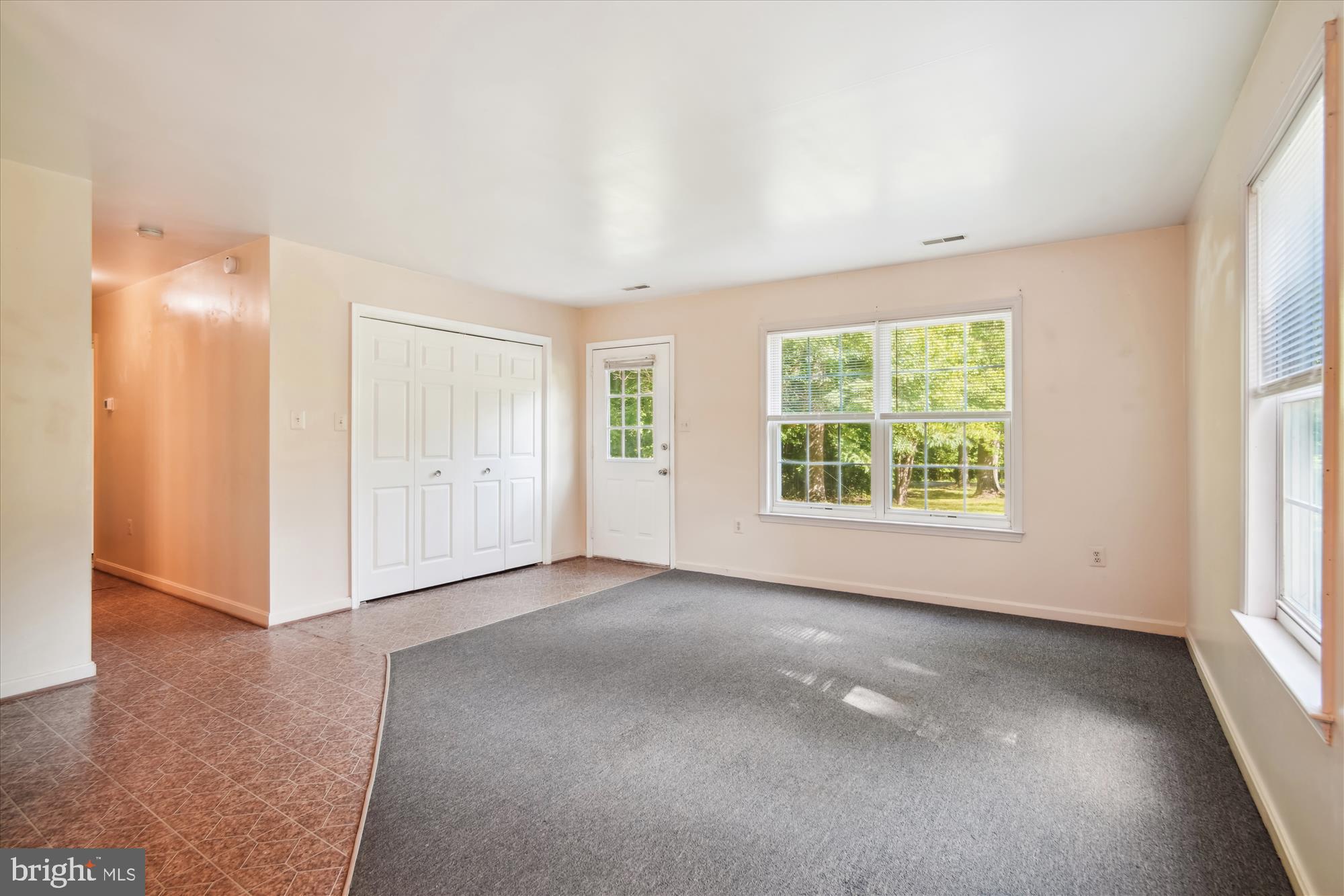 WATERS RISQUE - Residential