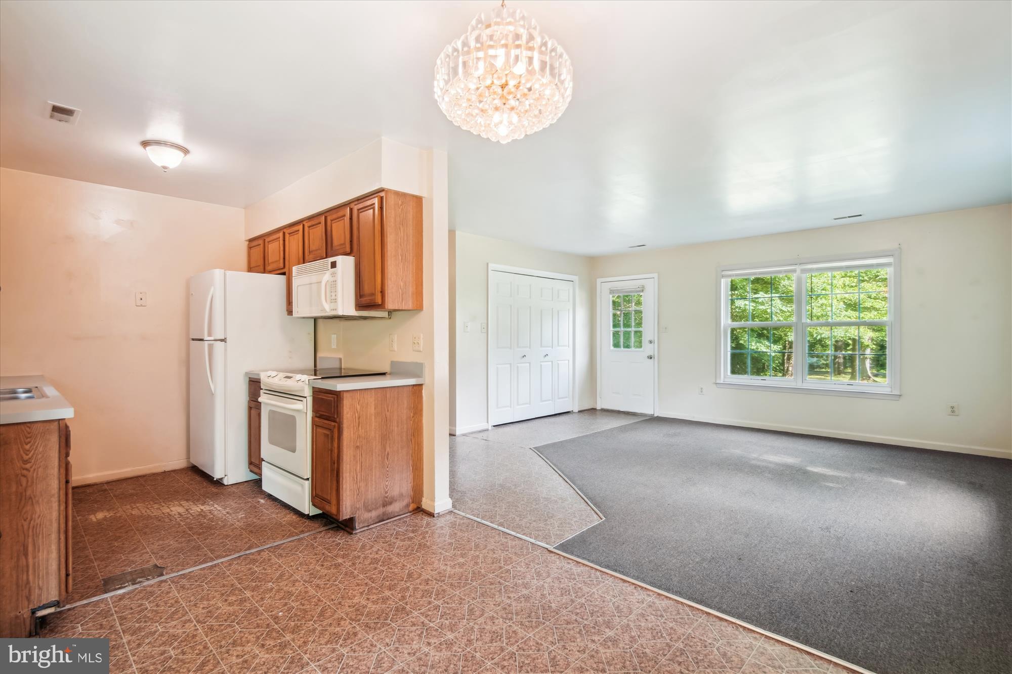 14050 OAKS ROAD
