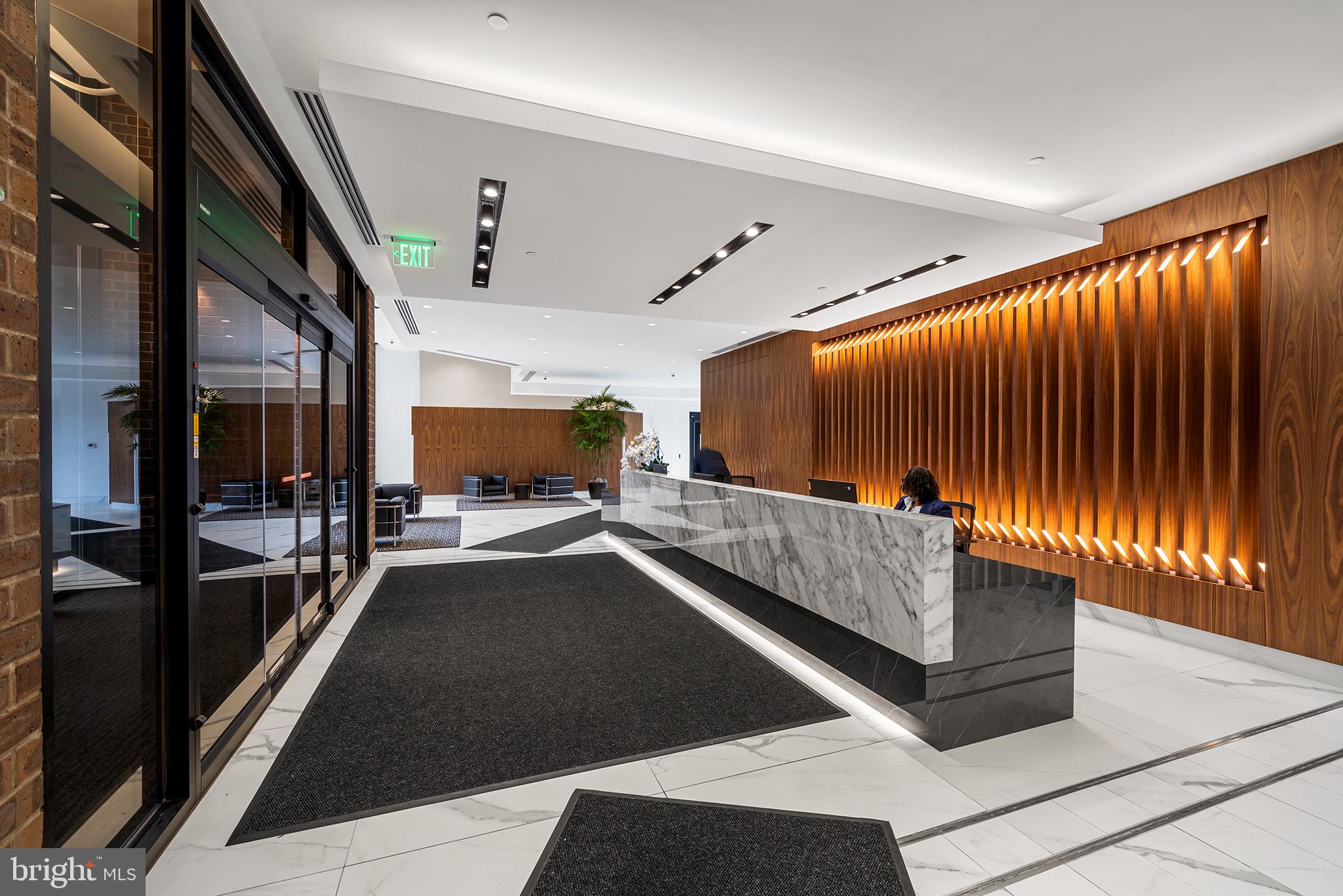 WASHINGTON SQ - Residential