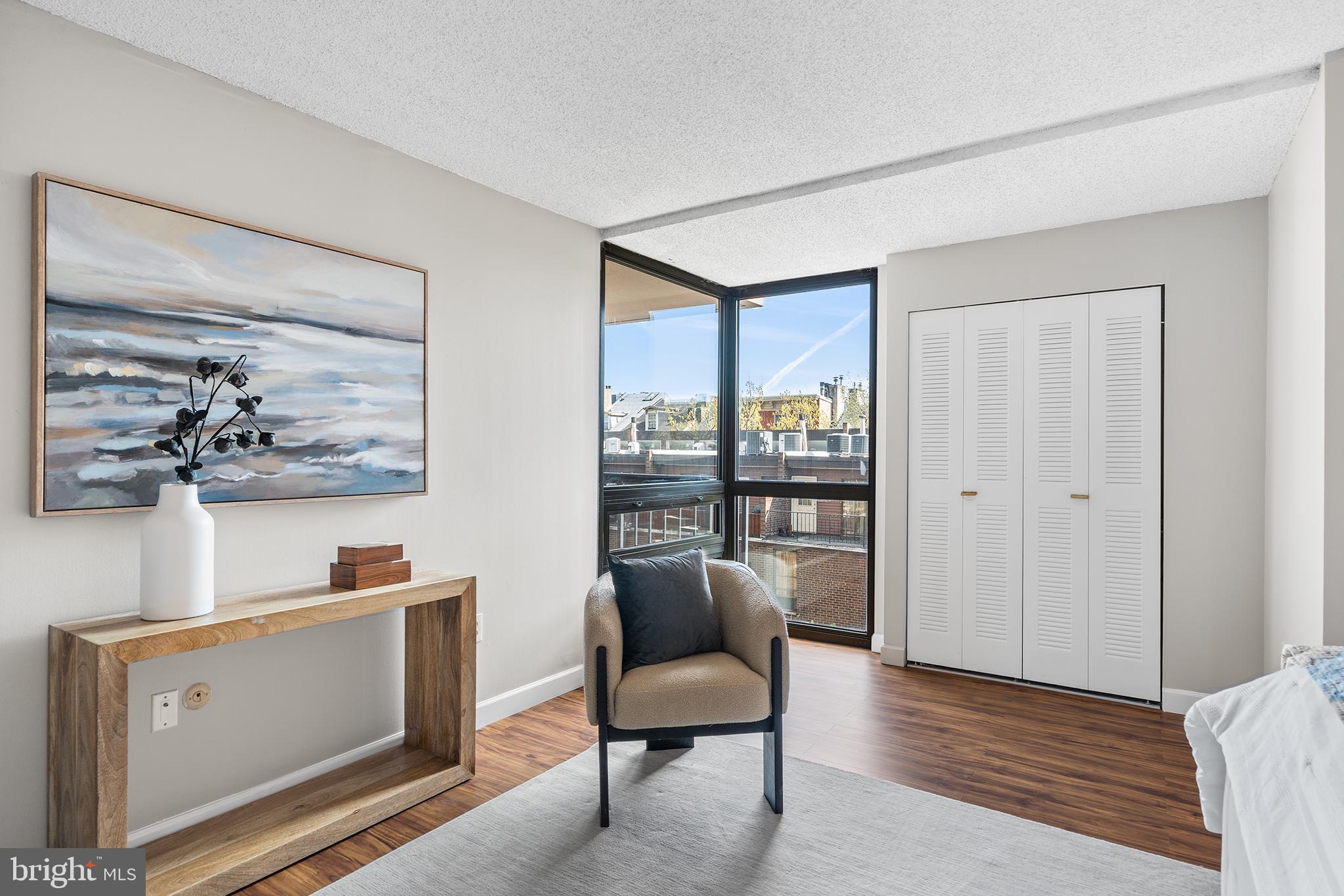 WASHINGTON SQ - Residential