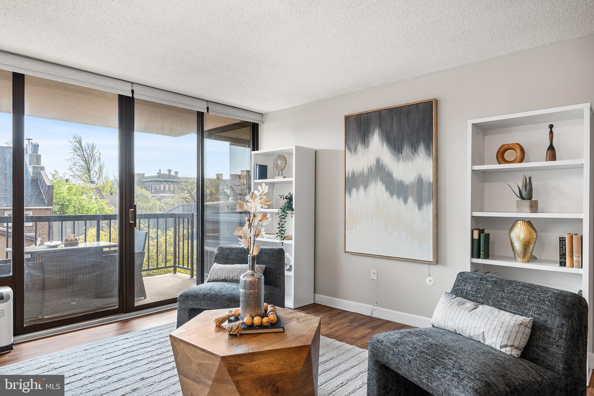 WASHINGTON SQ - Residential