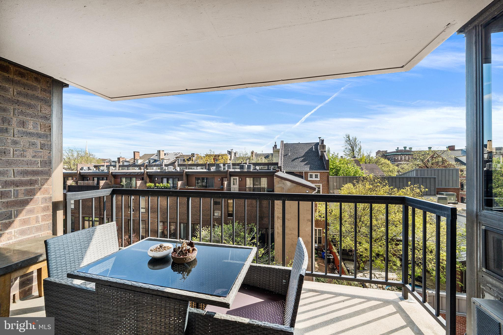 WASHINGTON SQ - Residential