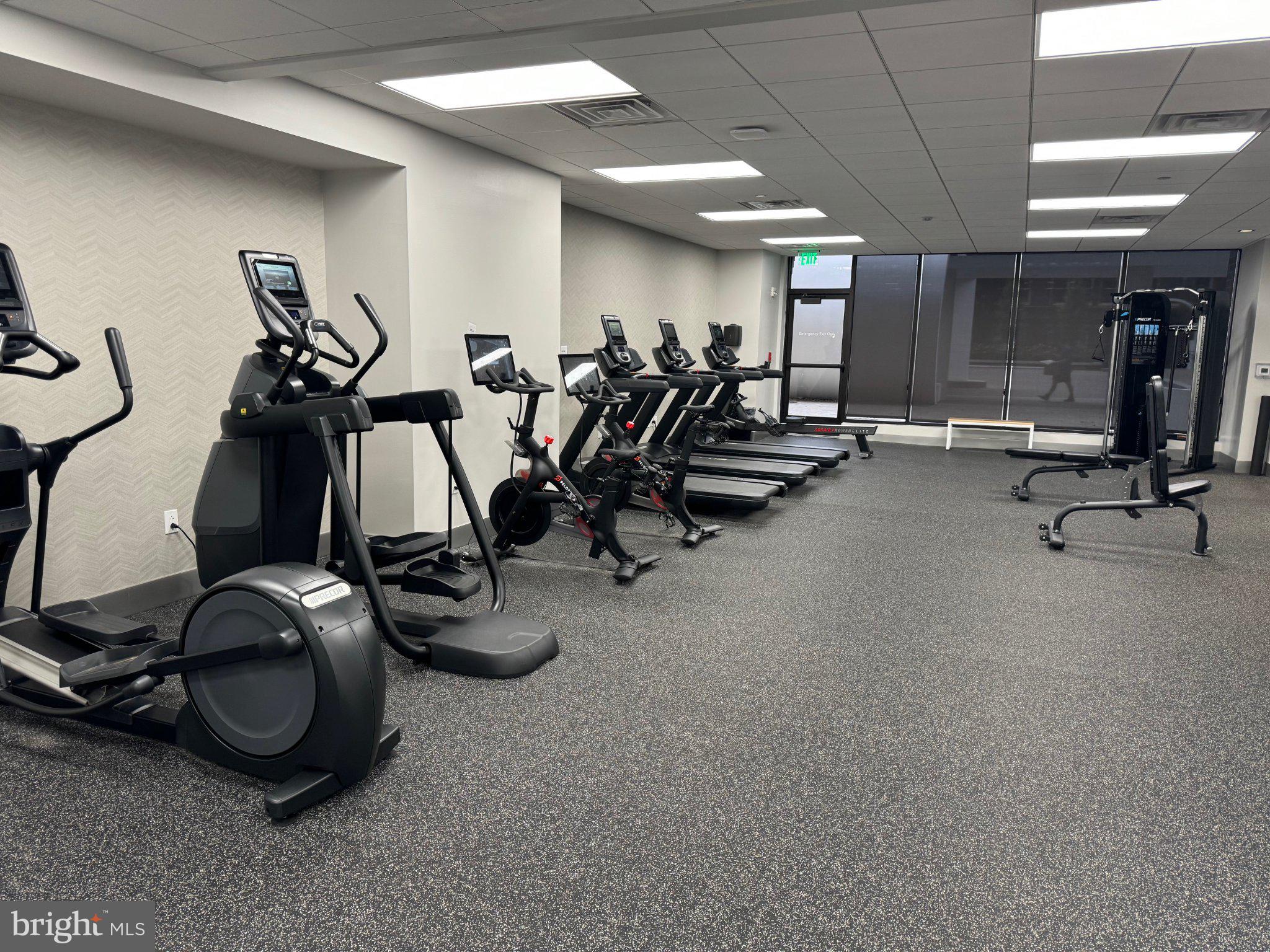 WASHINGTON SQ - Residential