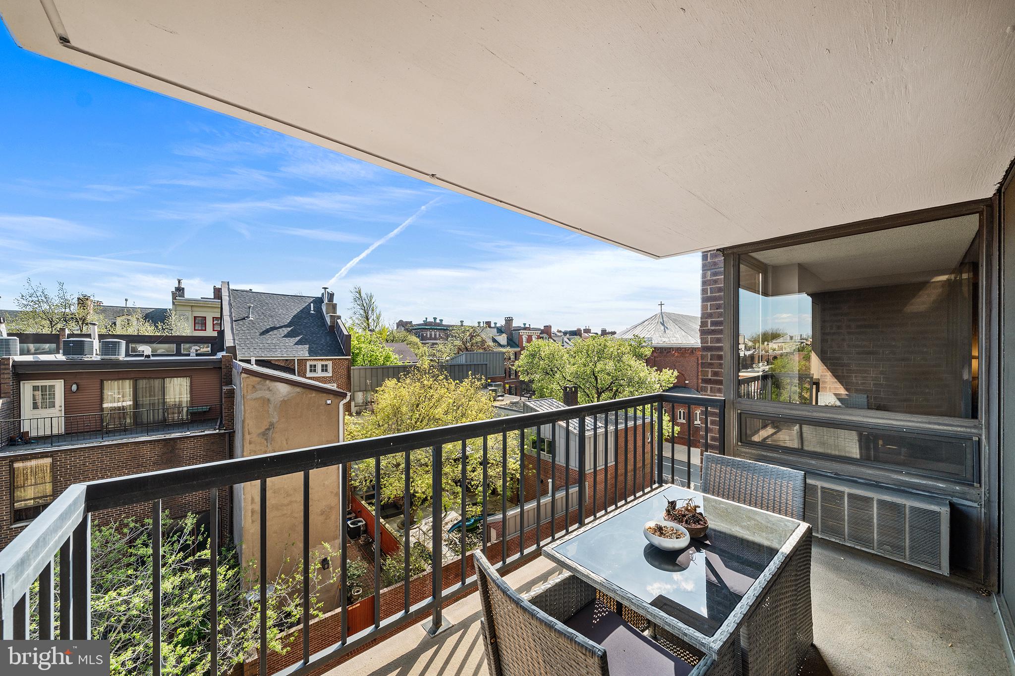 WASHINGTON SQ - Residential