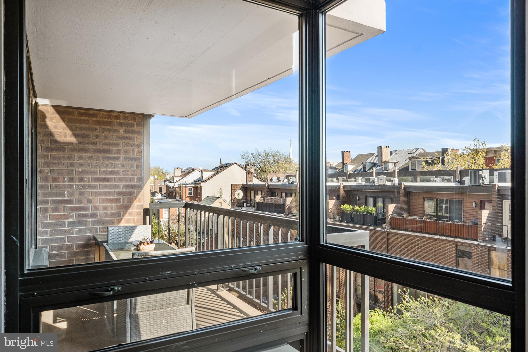 WASHINGTON SQ - Residential