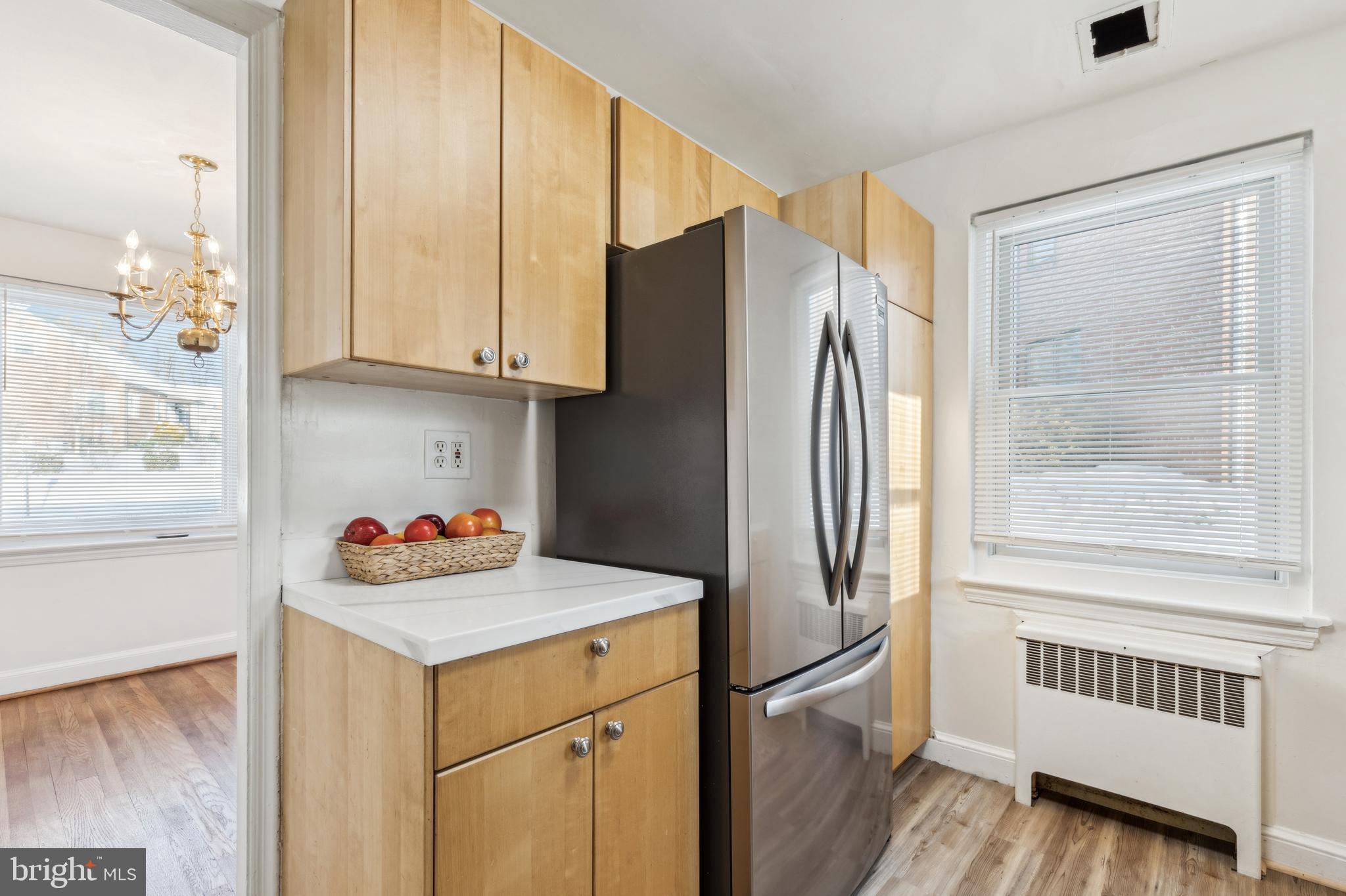 MONTGOMERY KNOLLS - Residential