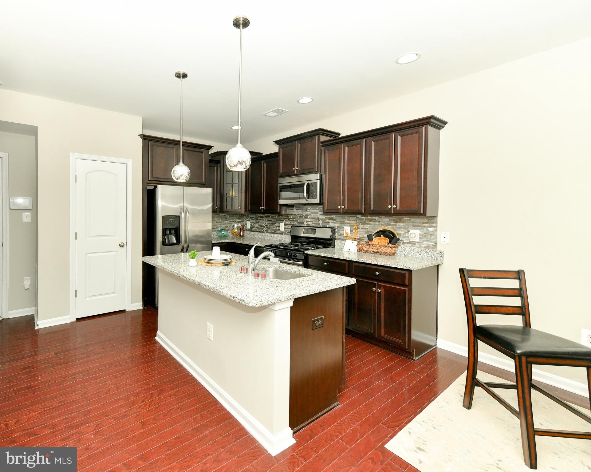 WOODMORE TOWNE CENTRE - Residential