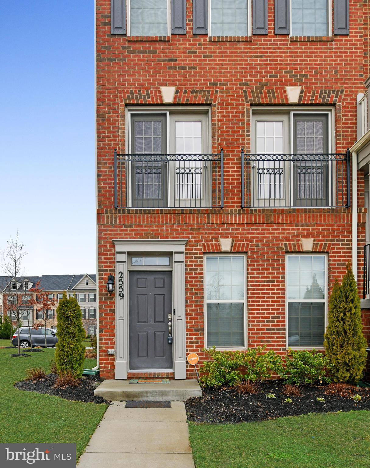 WOODMORE TOWNE CENTRE - Residential