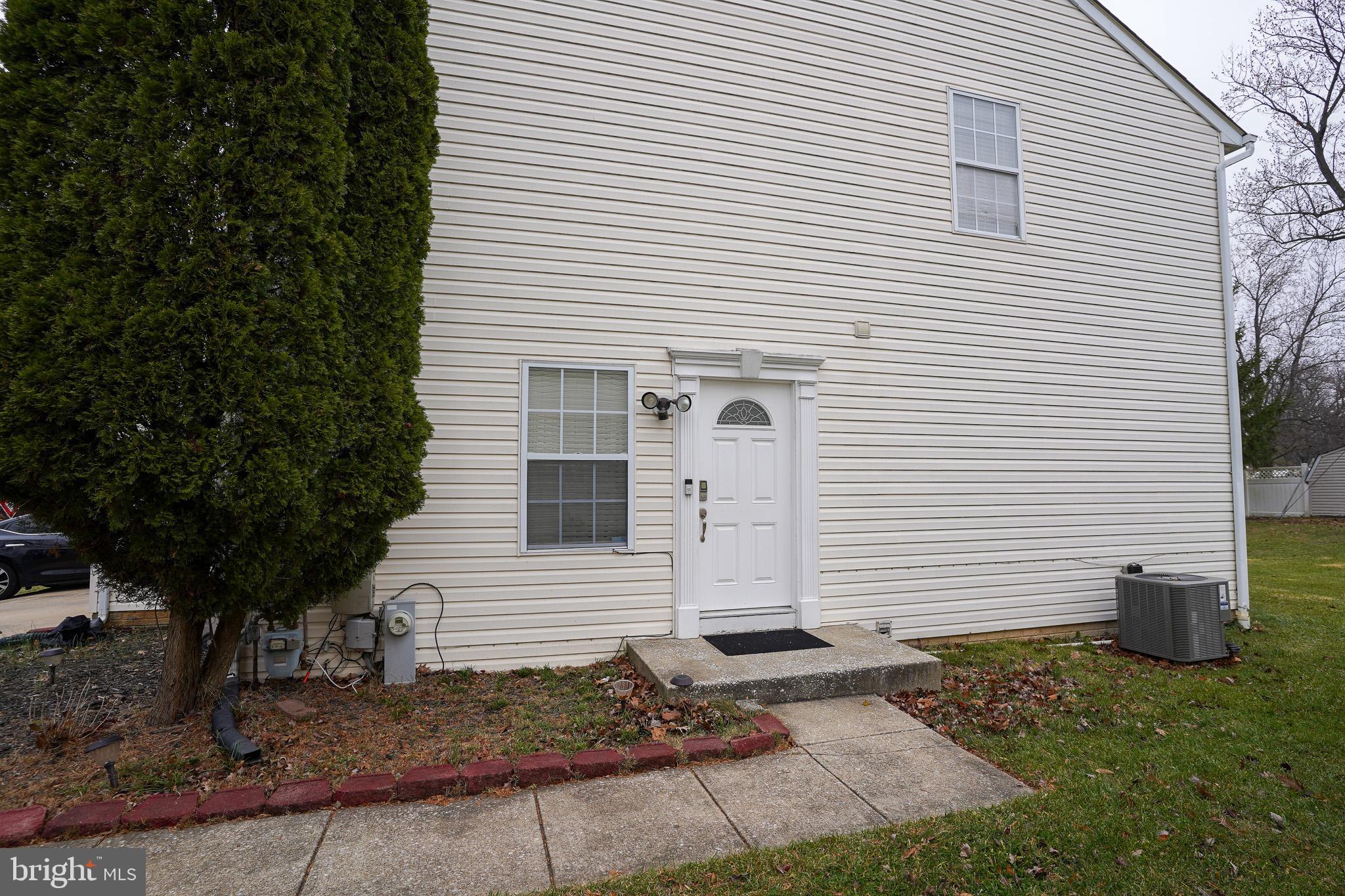 KELOX WEST - Residential Lease