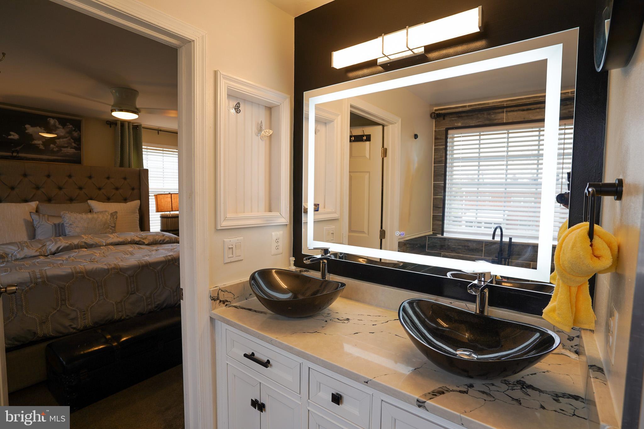 KELOX WEST - Residential Lease