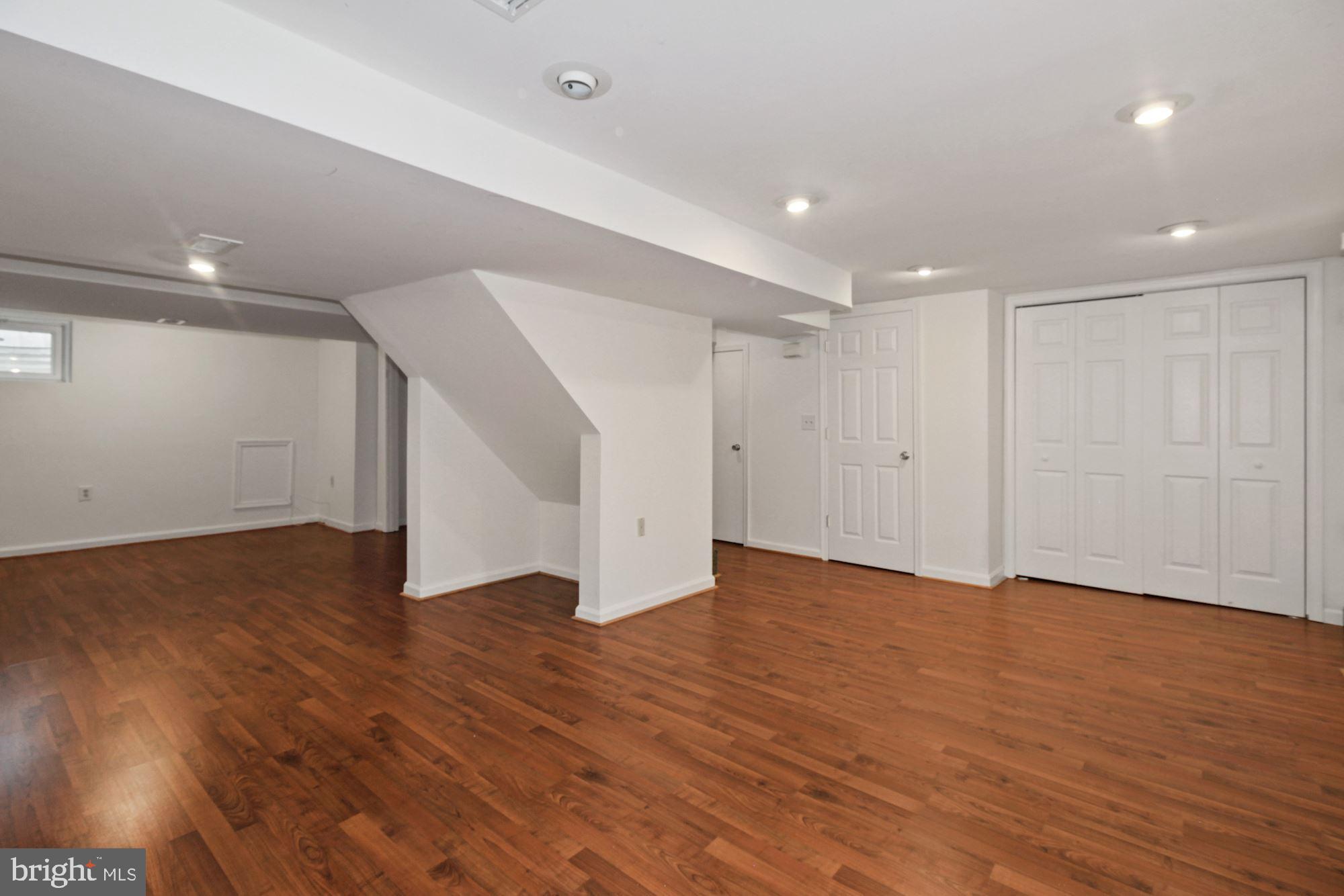 BROOKDALE - Residential