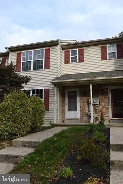 Townhouse For Sale - 137 Sunnyside Lane<br/> PERKASIE, PA 18944