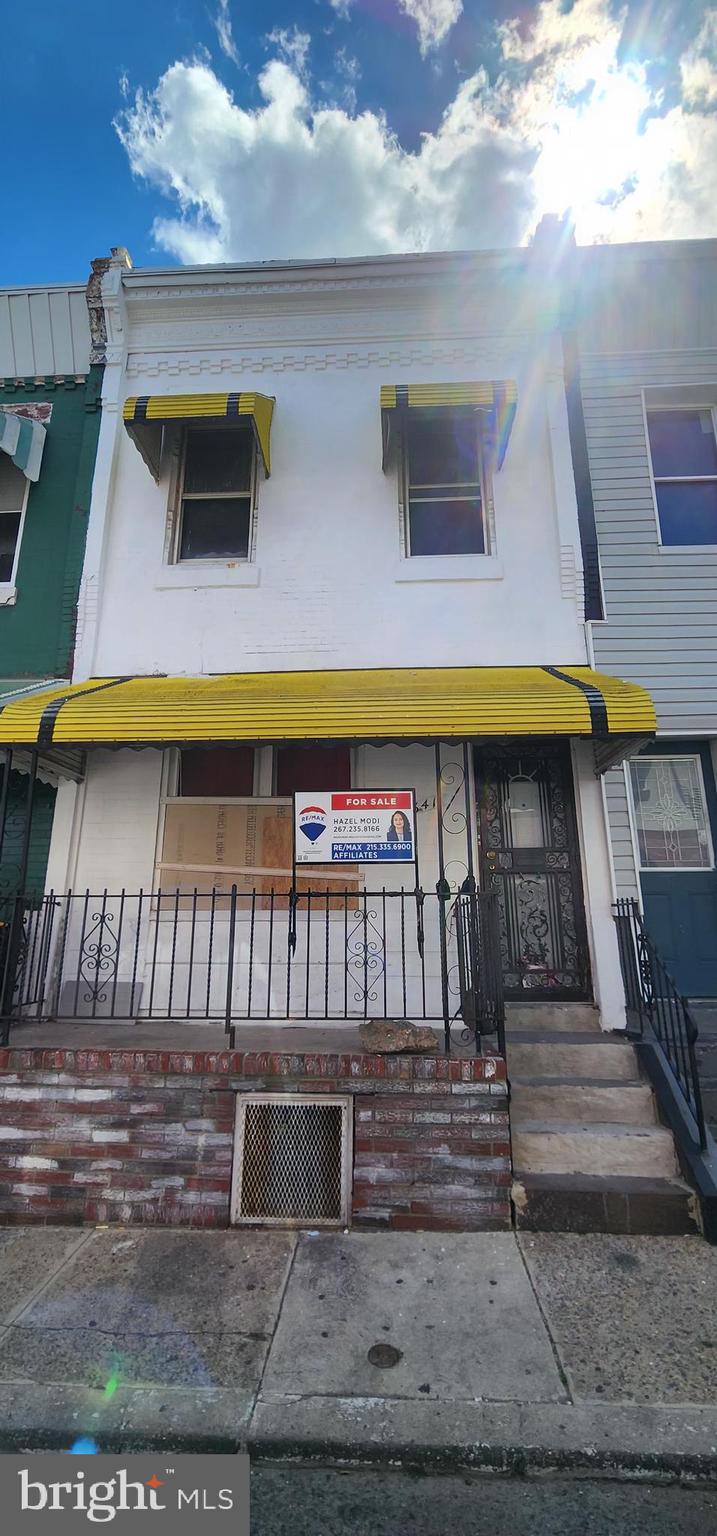 Welcome to N Bouvier St, a classic two-story AirLite townhouse located in the revitalizing Stanton neighborhood of North Philadelphia. Featuring three bedrooms and one bathroom, this property presents an outstanding opportunity for both investors and first-time homebuyers. This home has been thoughtfully updated to combine its original charm with modern convenience. Step inside to find brand-new flooring throughout, fresh sheetrock, and a full interior repaint, creating a bright, clean atmosphere. The fully renovated bathroom offers a sleek, modern touch, while the kitchen boasts a stylish new backsplash that ties the space together beautifully. A new roof ensures added peace of mind for years to come.
Ideally situated near public transportation, schools, and local amenities, this home is perfect for those looking to generate rental income or enjoy a comfortable primary residence in a growing area.
Whether you're seeking a turn-key investment or a beautifully updated starter home, 2641 N Bouvier St is a must-see with strong potential and undeniable value. Property is being sold in AS-IS condition. Inspections are welcome, but for informational purposes only.