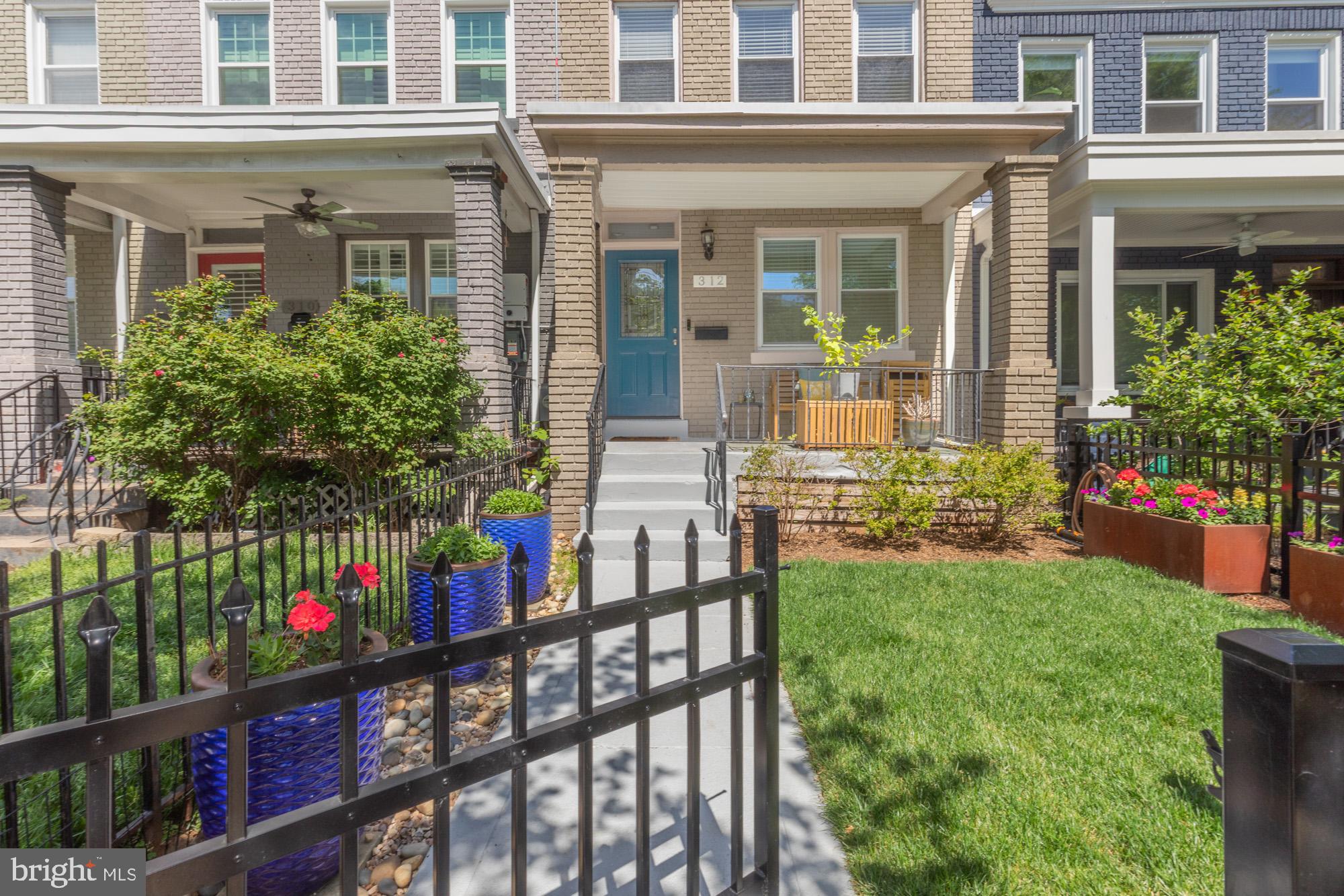 312 BRYANT STREET NE