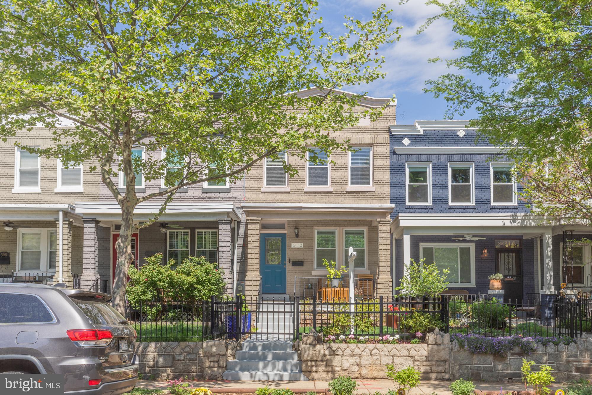 312 BRYANT STREET NE