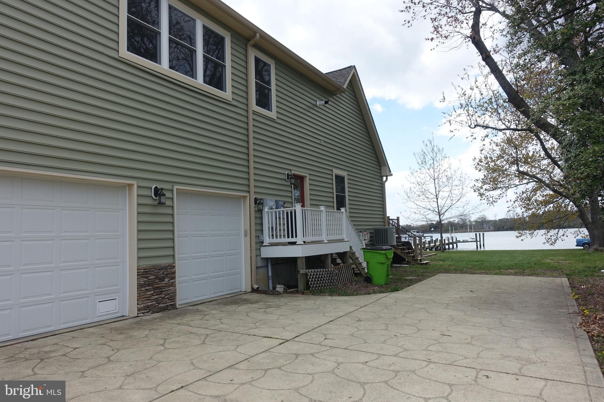 -0- - Residential Lease