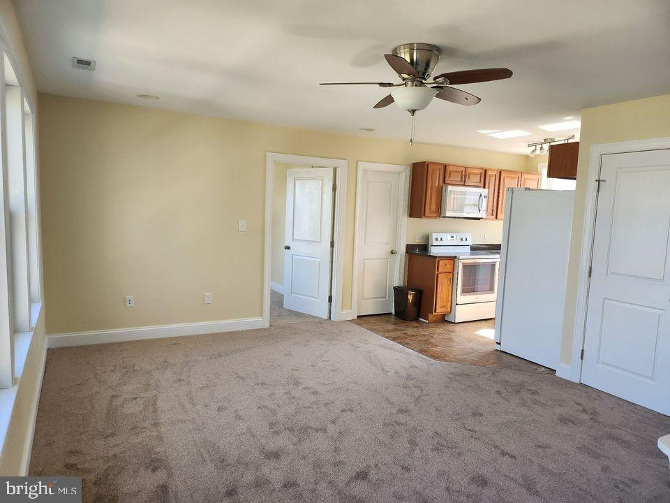 -0- - Residential Lease