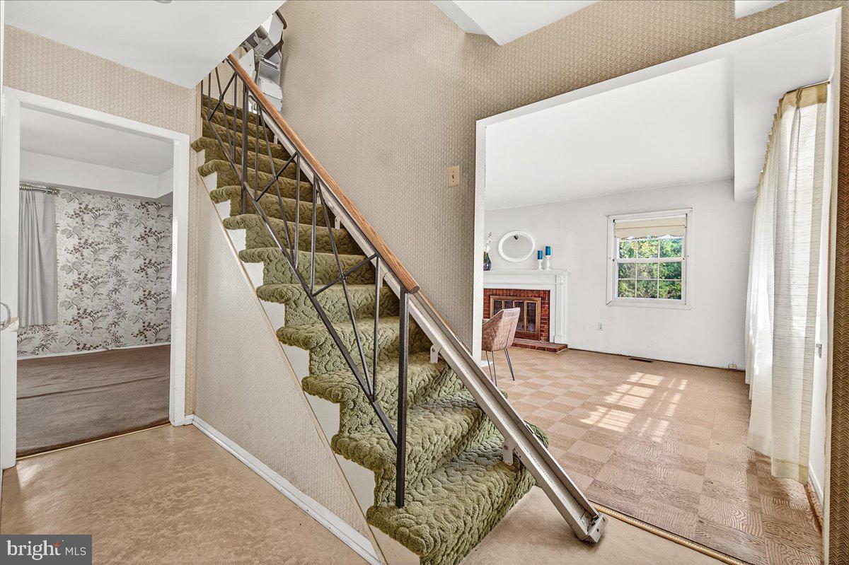 MONTPELIER - Residential