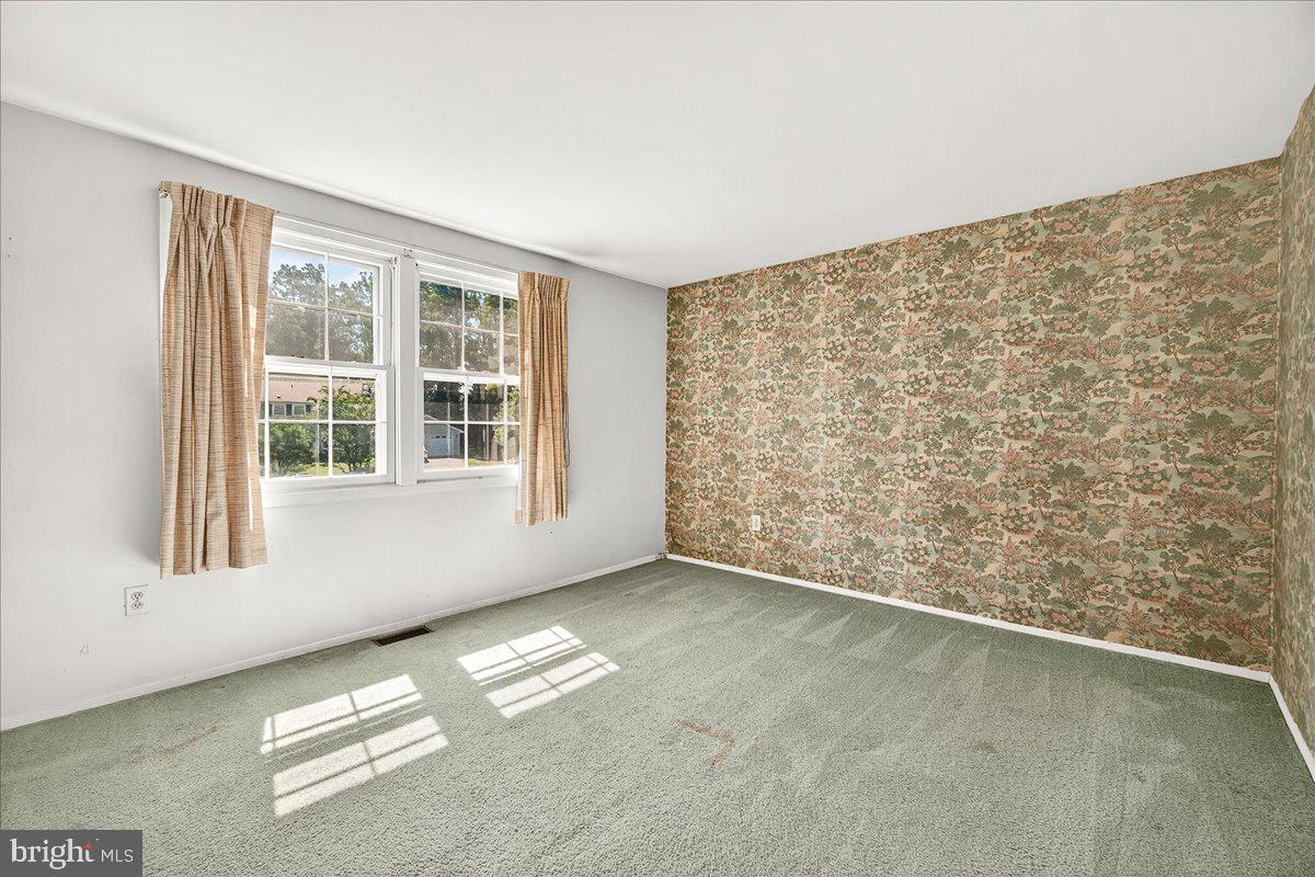 MONTPELIER - Residential