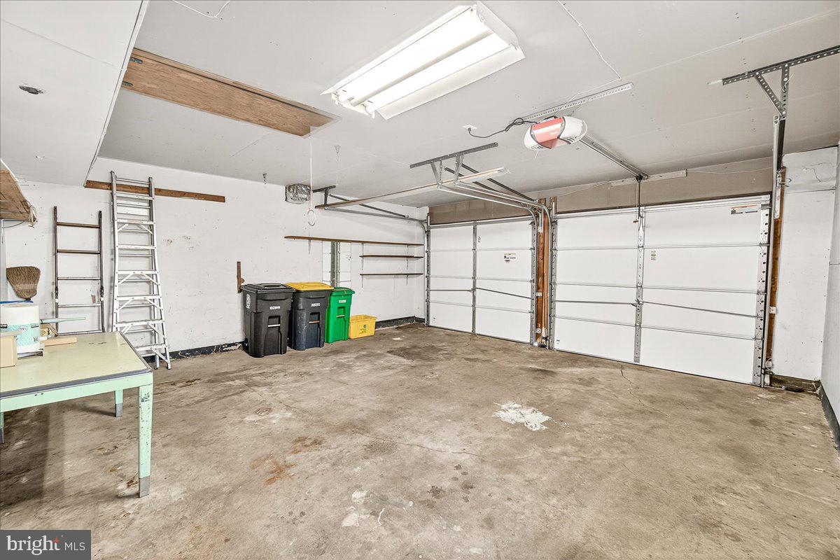 MONTPELIER - Residential