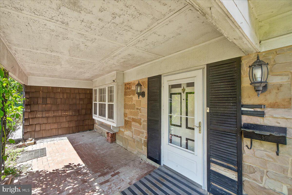 MONTPELIER - Residential