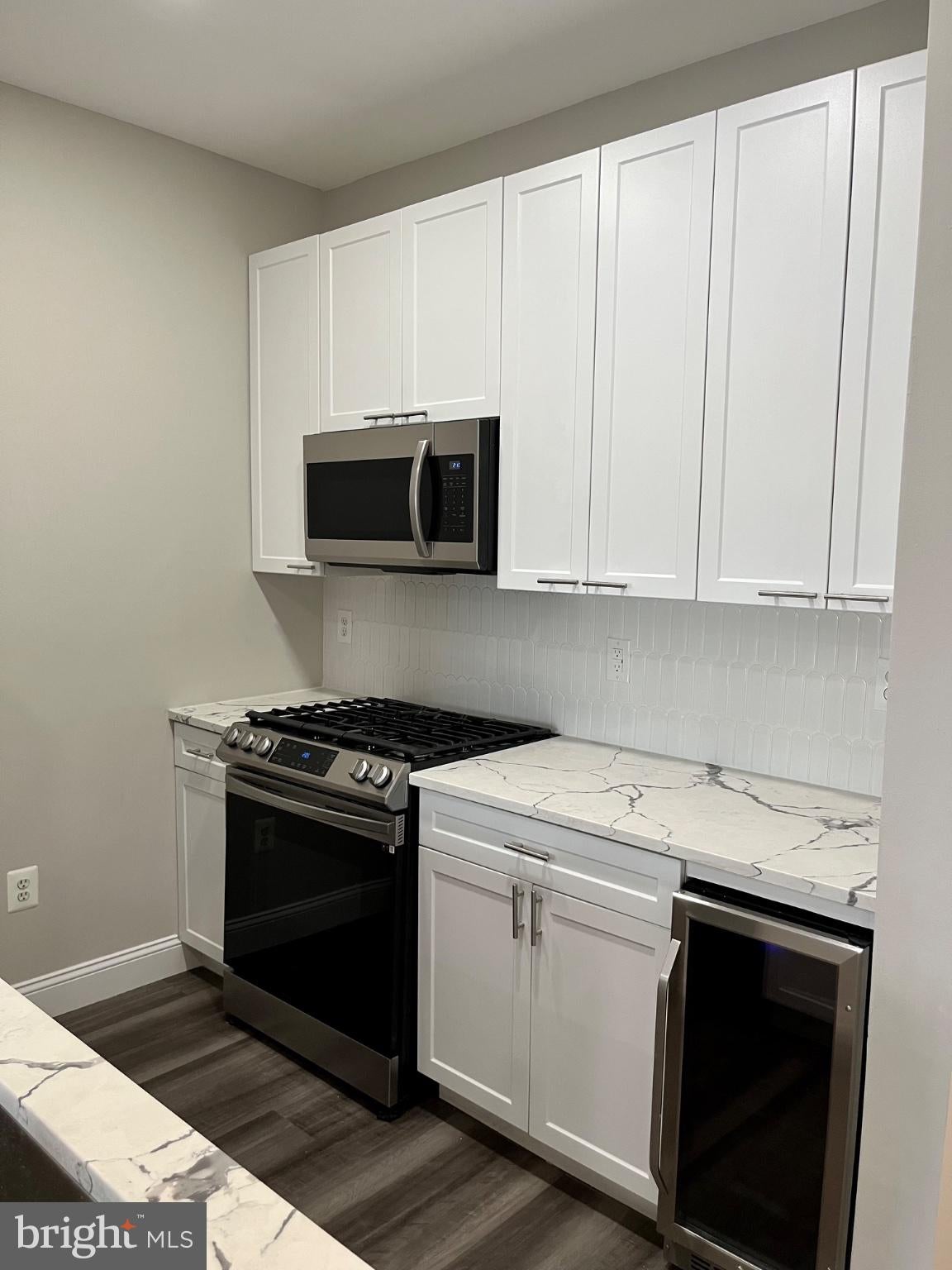 4850 EISENHOWER AVENUE 218