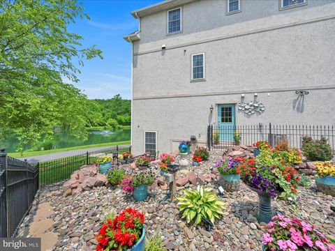 Photo of 42 Bissenden Way, REINHOLDS, PA 17569 (MLS # PALA2071424)