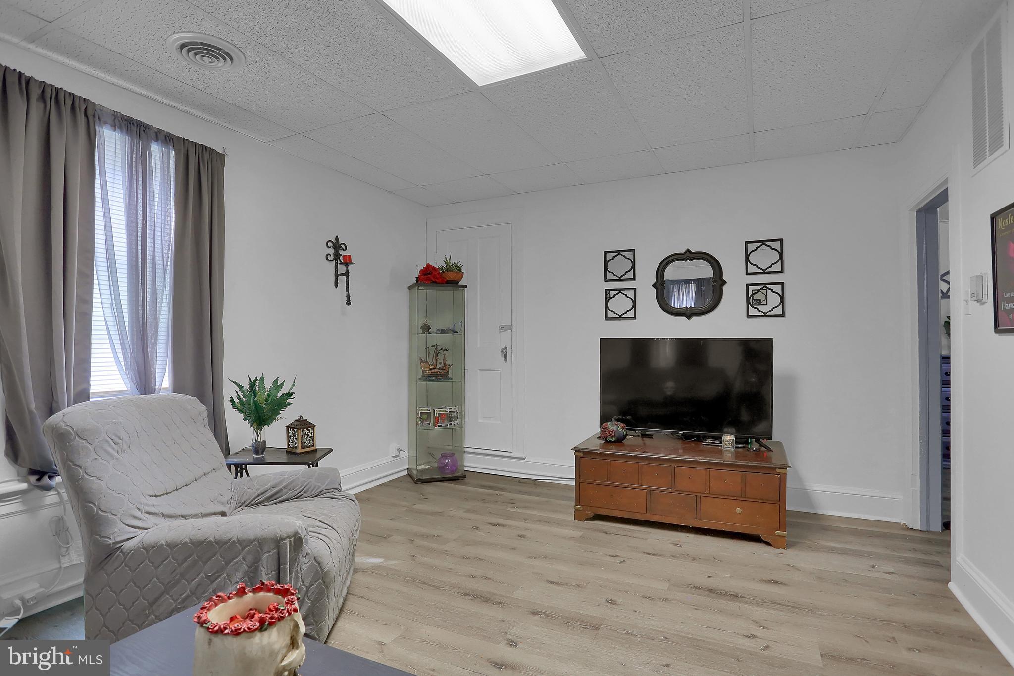 SOUTH HANOVER - Residential Income