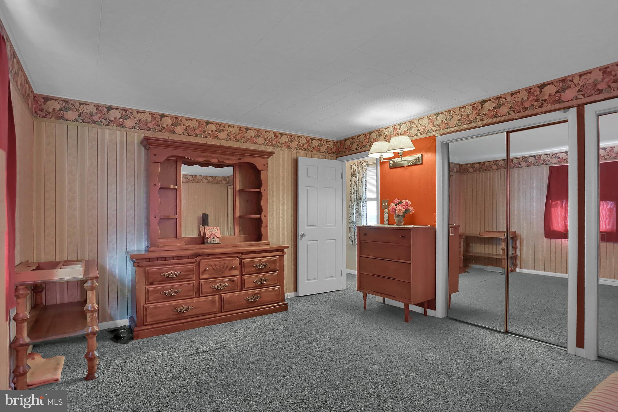SOUTH HANOVER - Residential Income