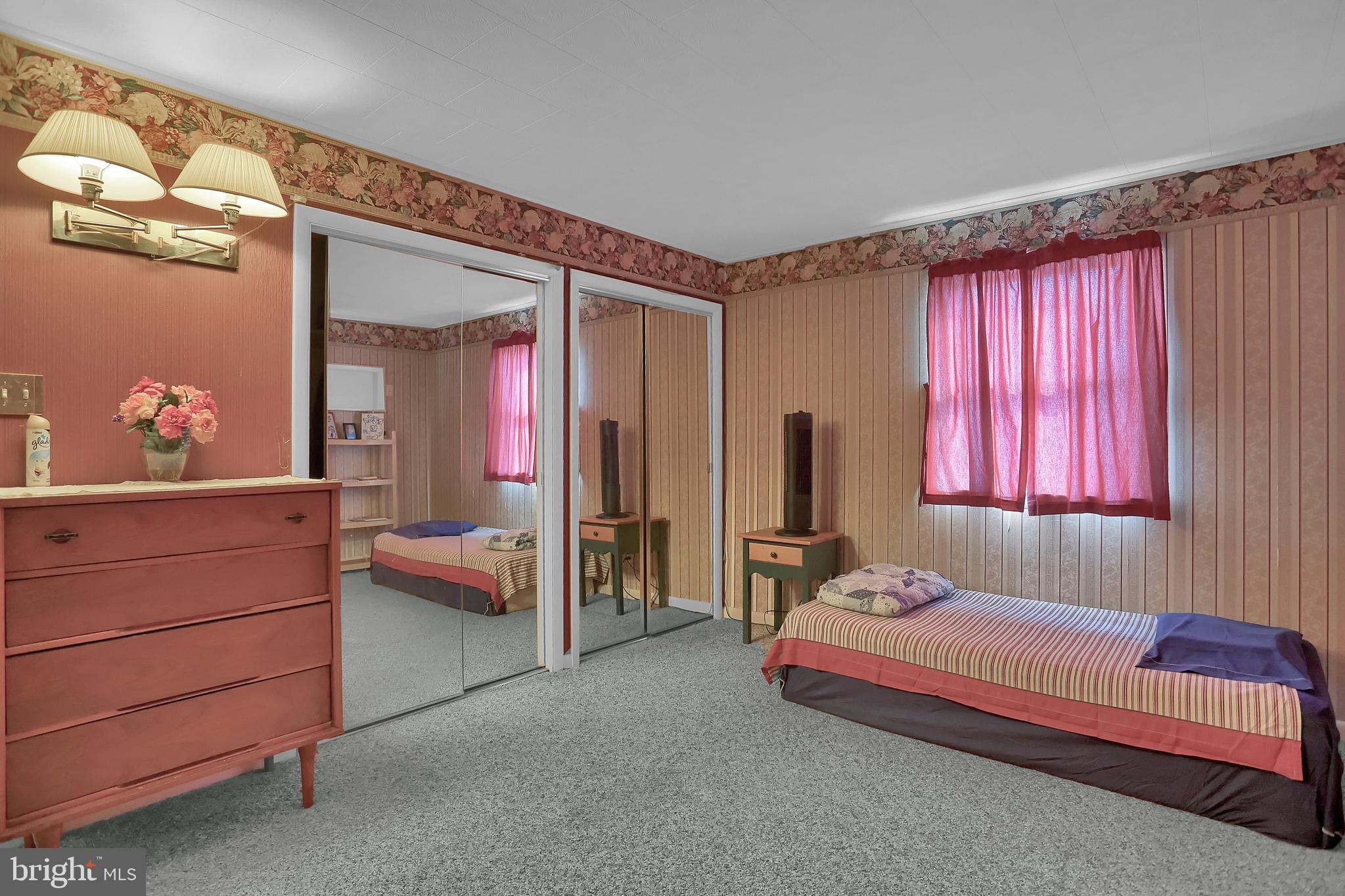 SOUTH HANOVER - Residential Income